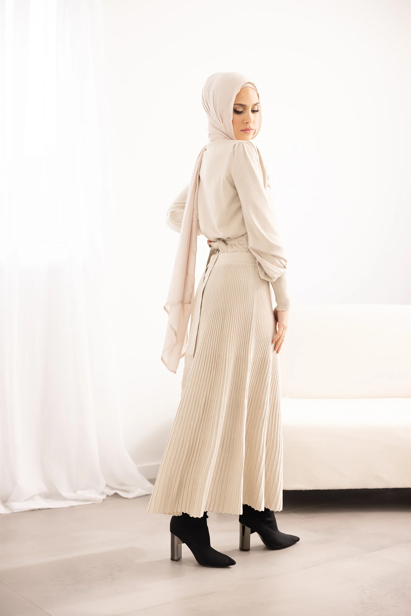 Lora Knit Skirt - Image 7