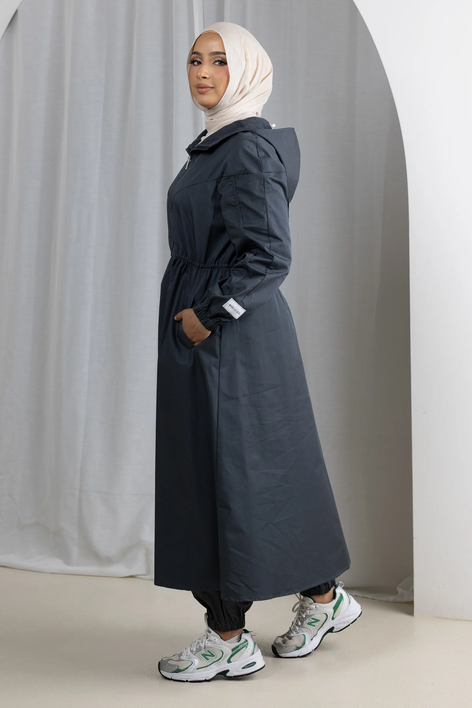 Modelle/Move Stitchline Zip Jacket - Image 2