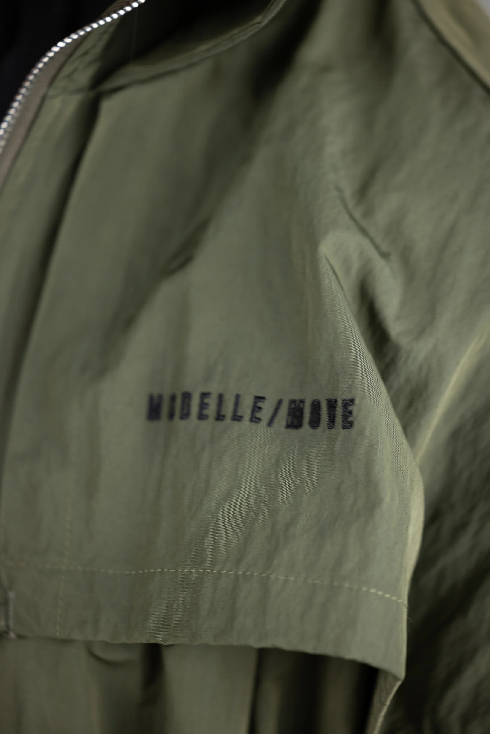Modelle/Move Archi Parachute Jacket - Image 5