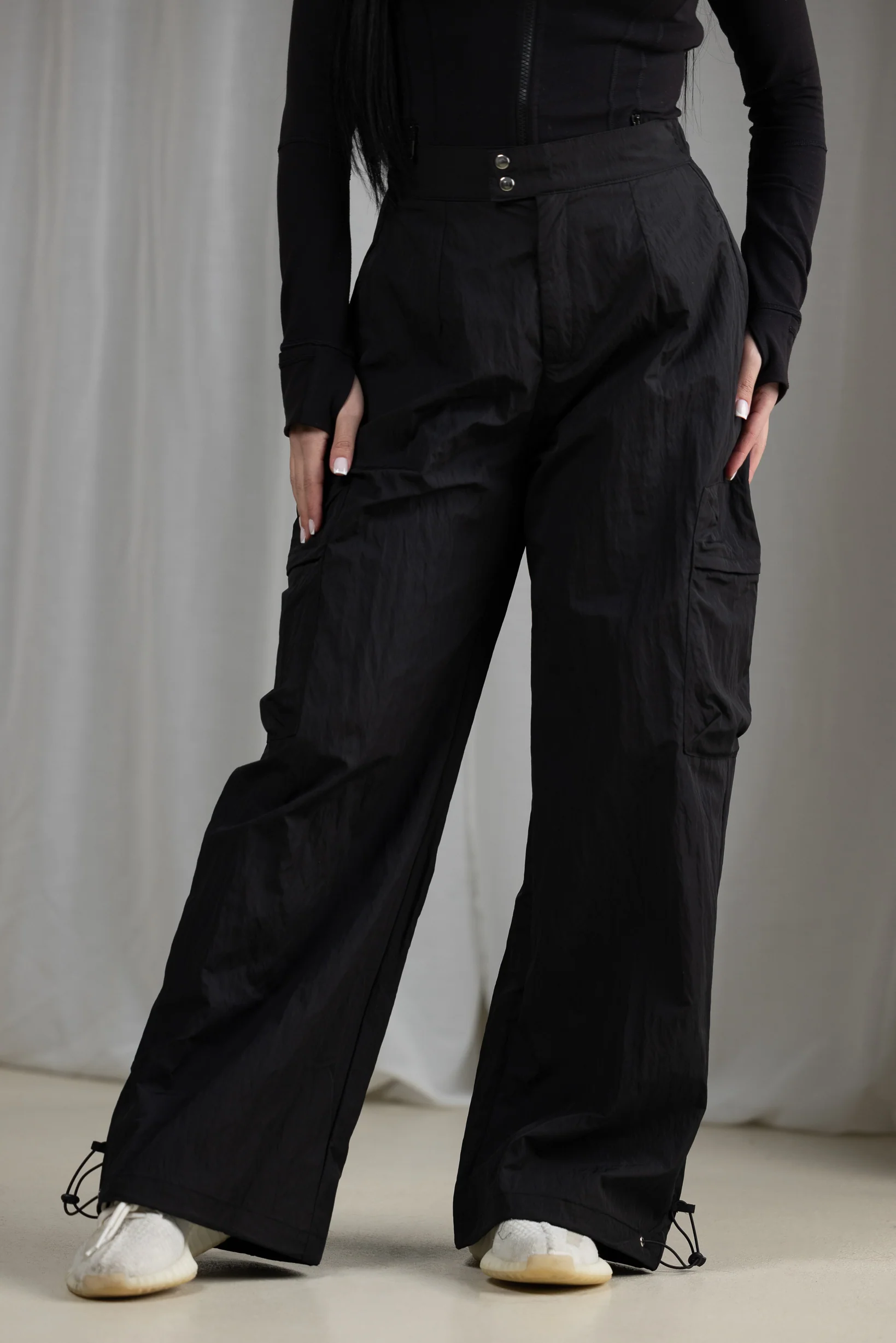 Modelle/Move Archi Parachute Pants - Image 6