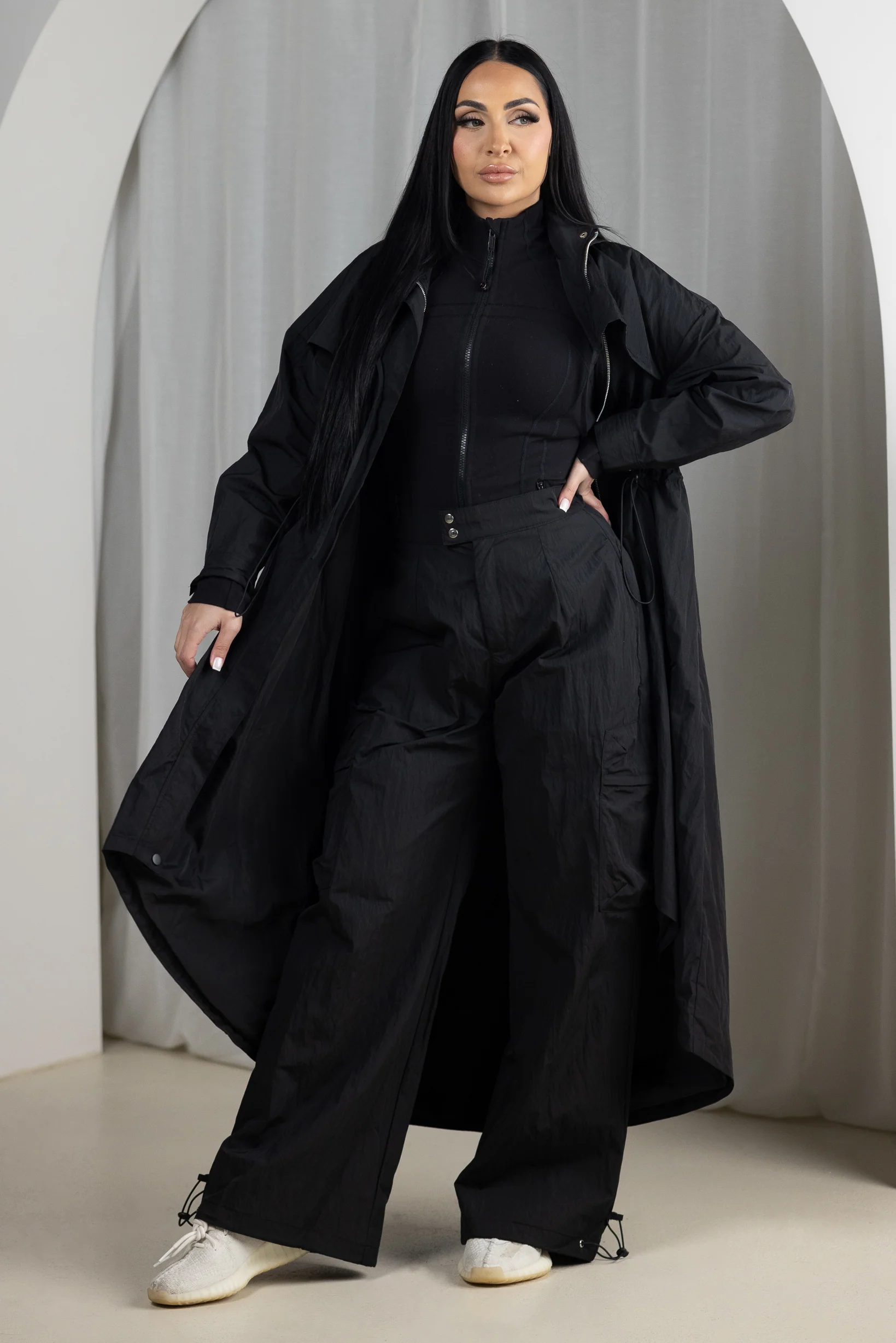 Modelle/Move Archi Parachute Pants - Image 8