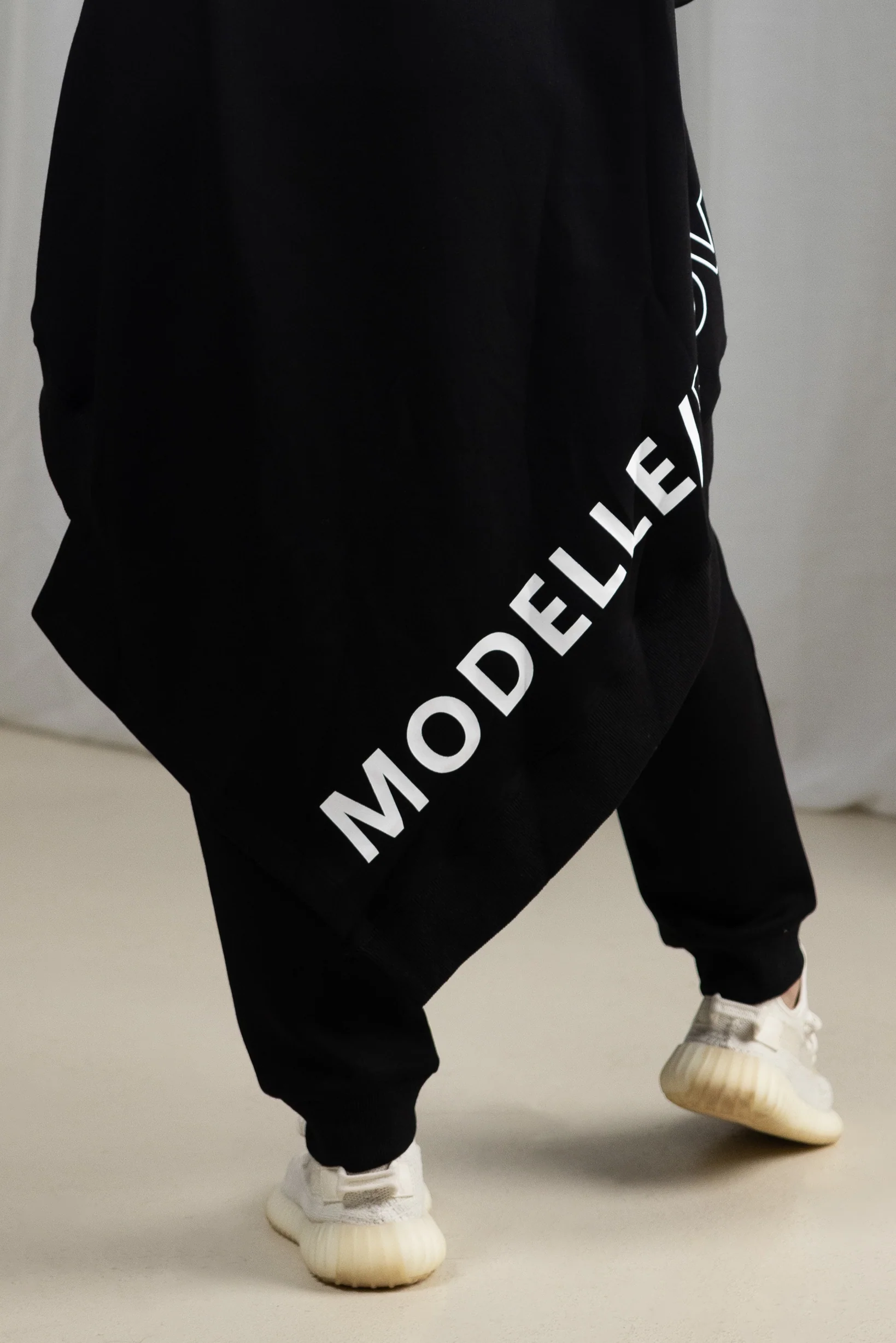 Modelle/Move Asymmetric Track Top - Image 9