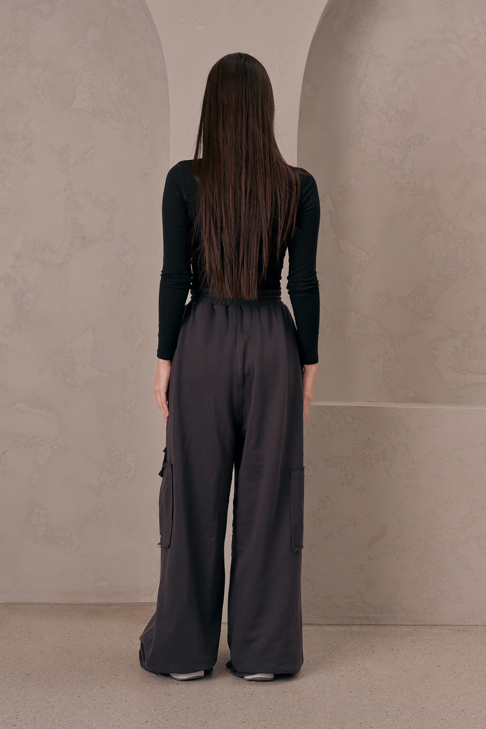 Modelle/Move Bare Thread Pants - Image 4