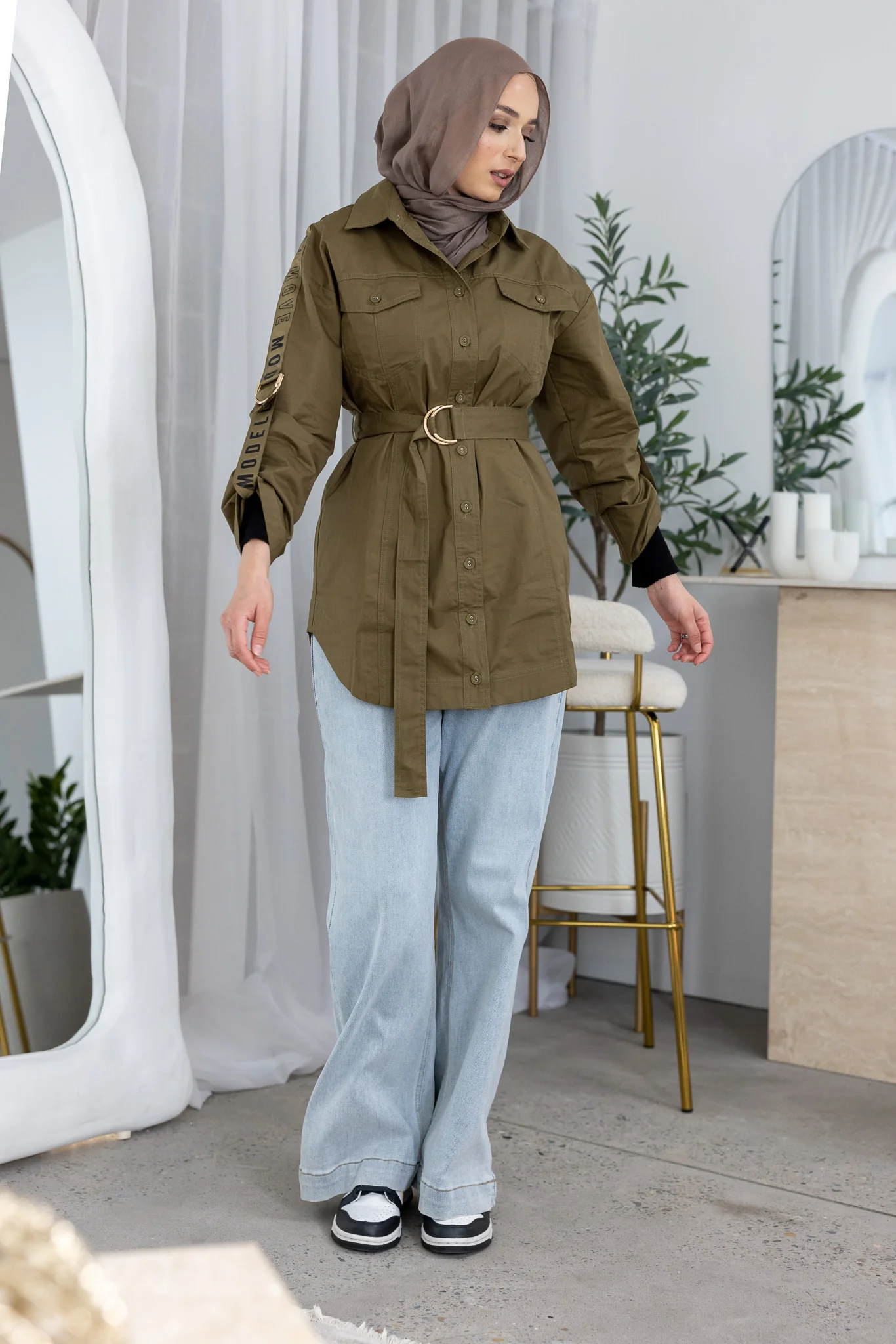 Modelle/Move Buckle Up Shirt - Image 11