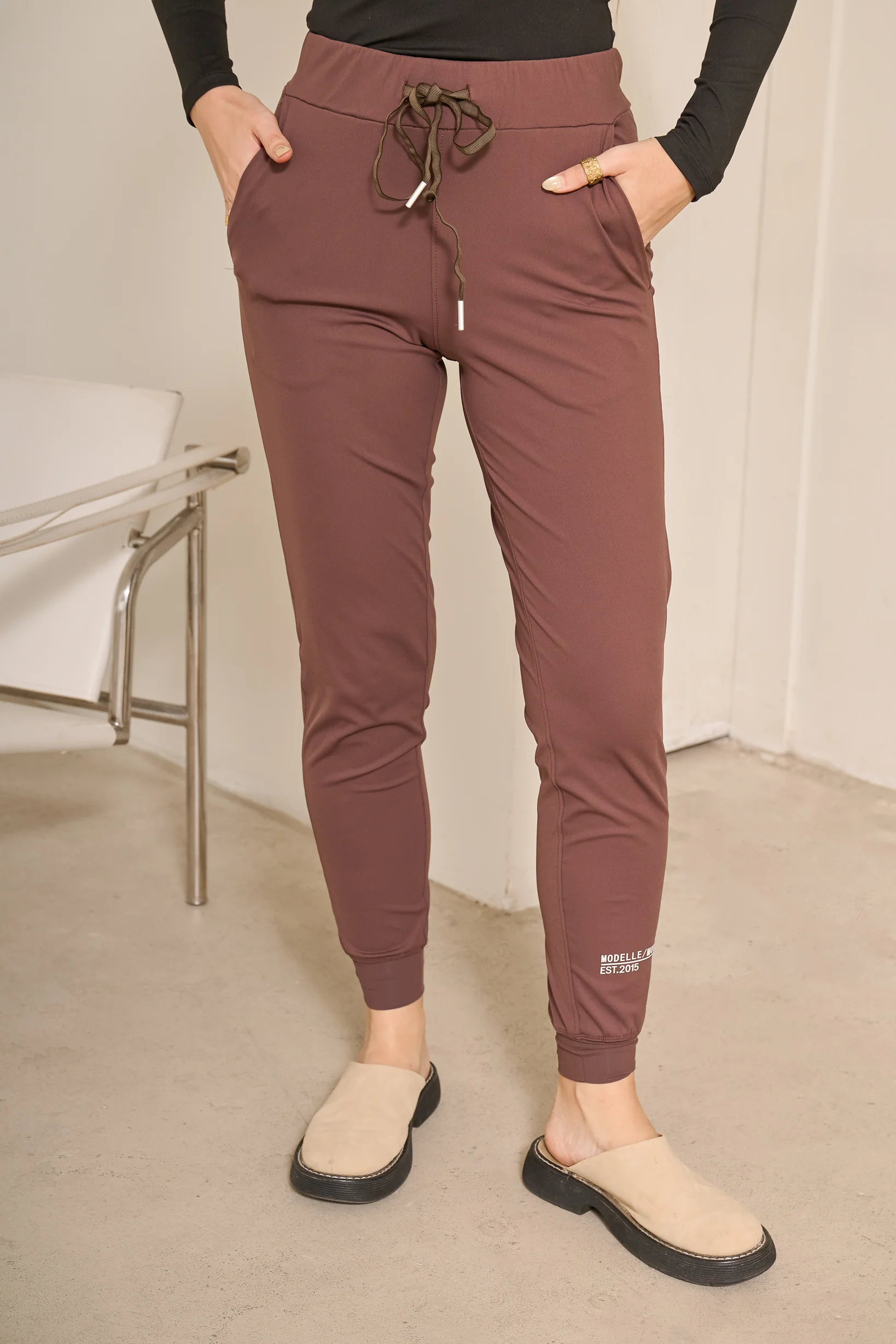 Modelle/Move Elementary Jogga Pants