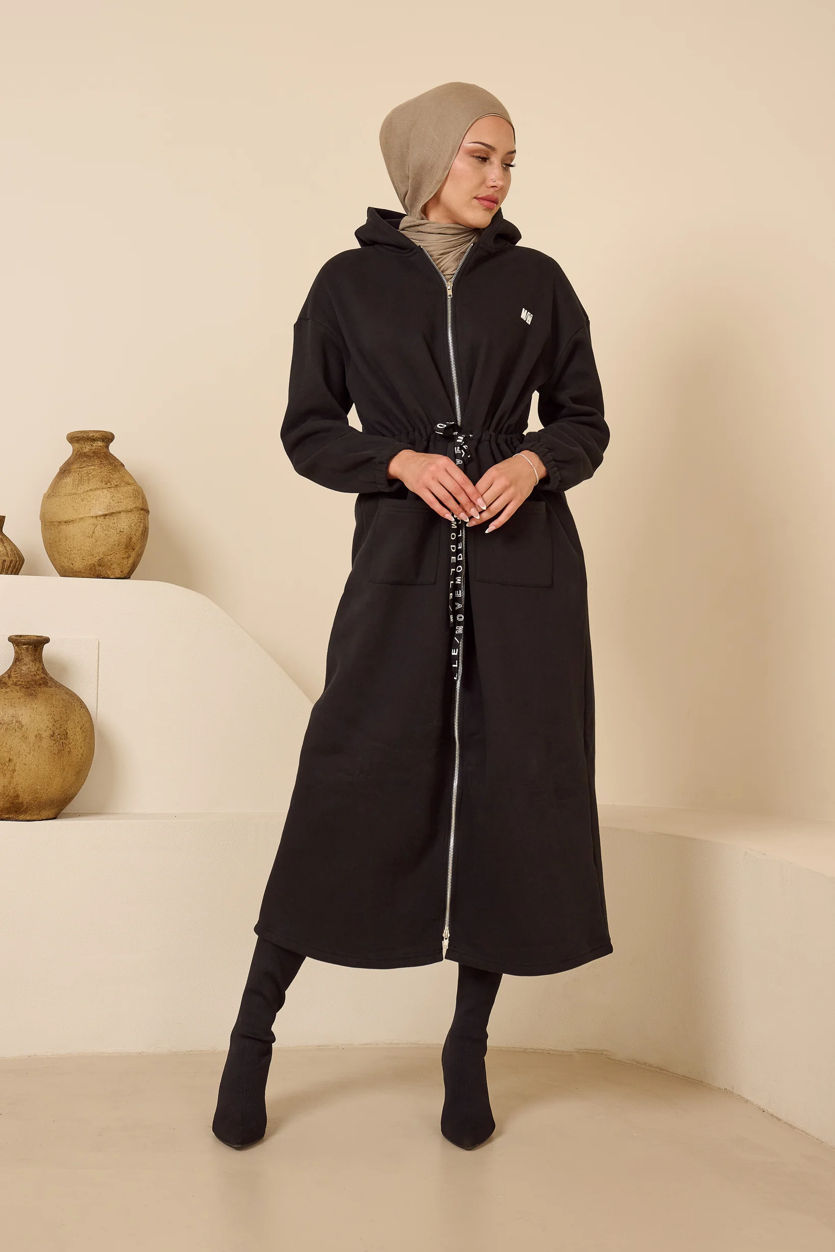 Modelle/Move Elementary Zip Jacket - Image 4