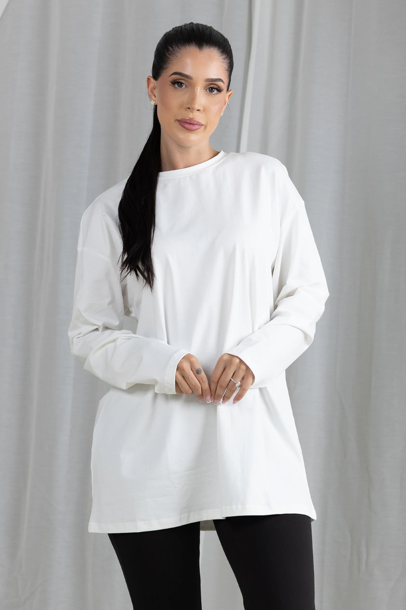 Modelle/Move Long Sleeve Oversizes Tee - Image 9