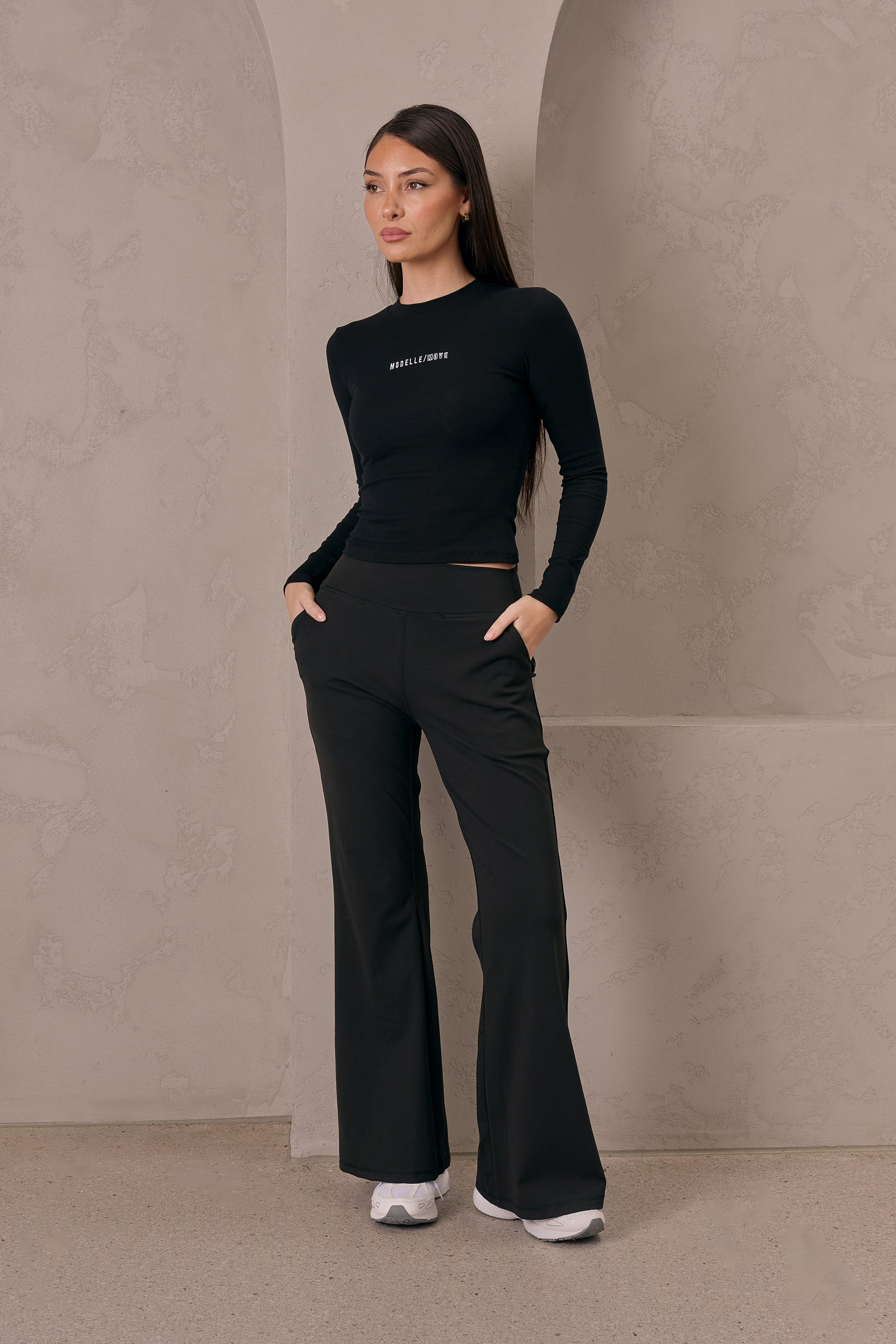 Modelle/Move Lune Yoga Pants - Image 2