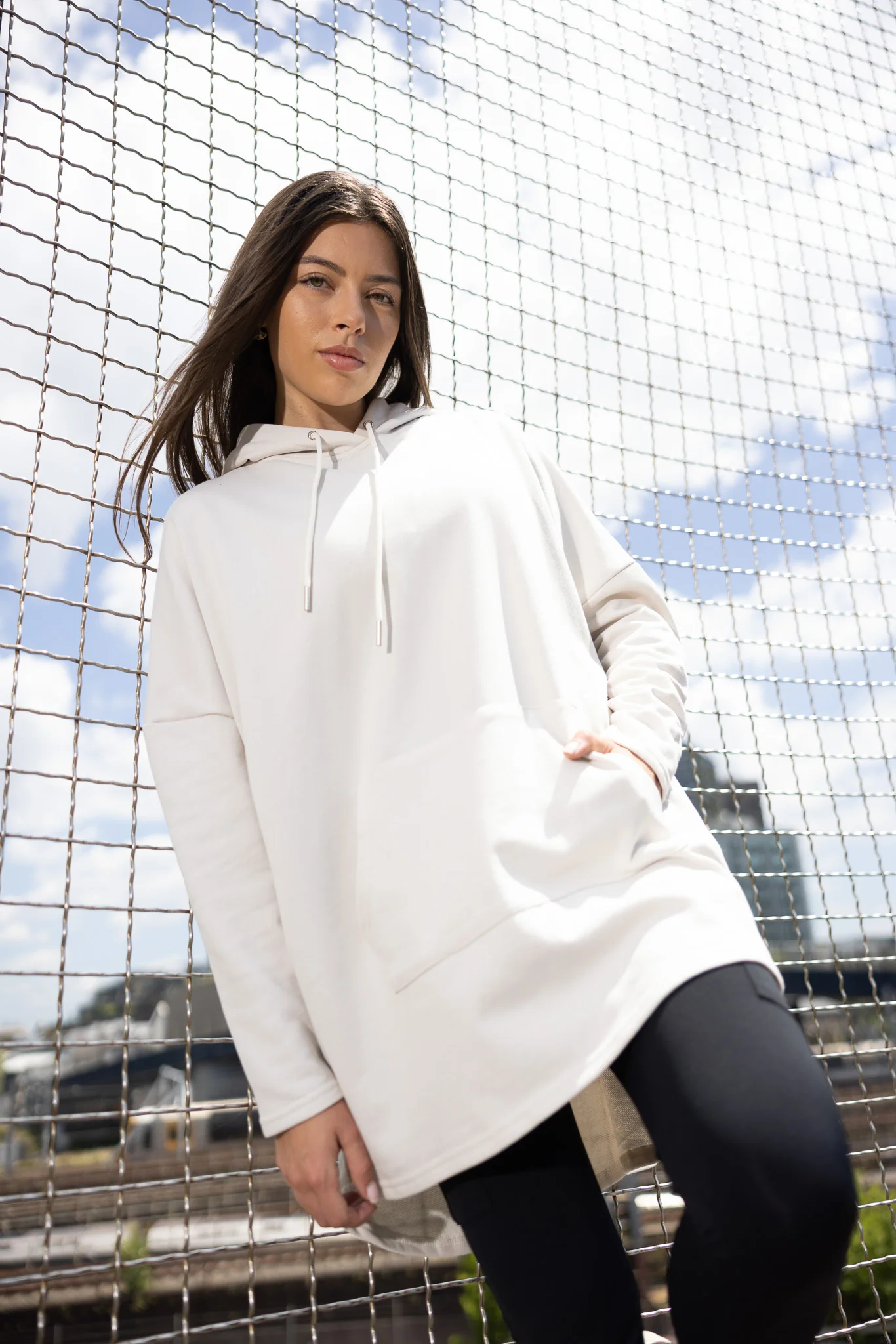 Modelle/Move Oversized Hooded Jumper - Image 5