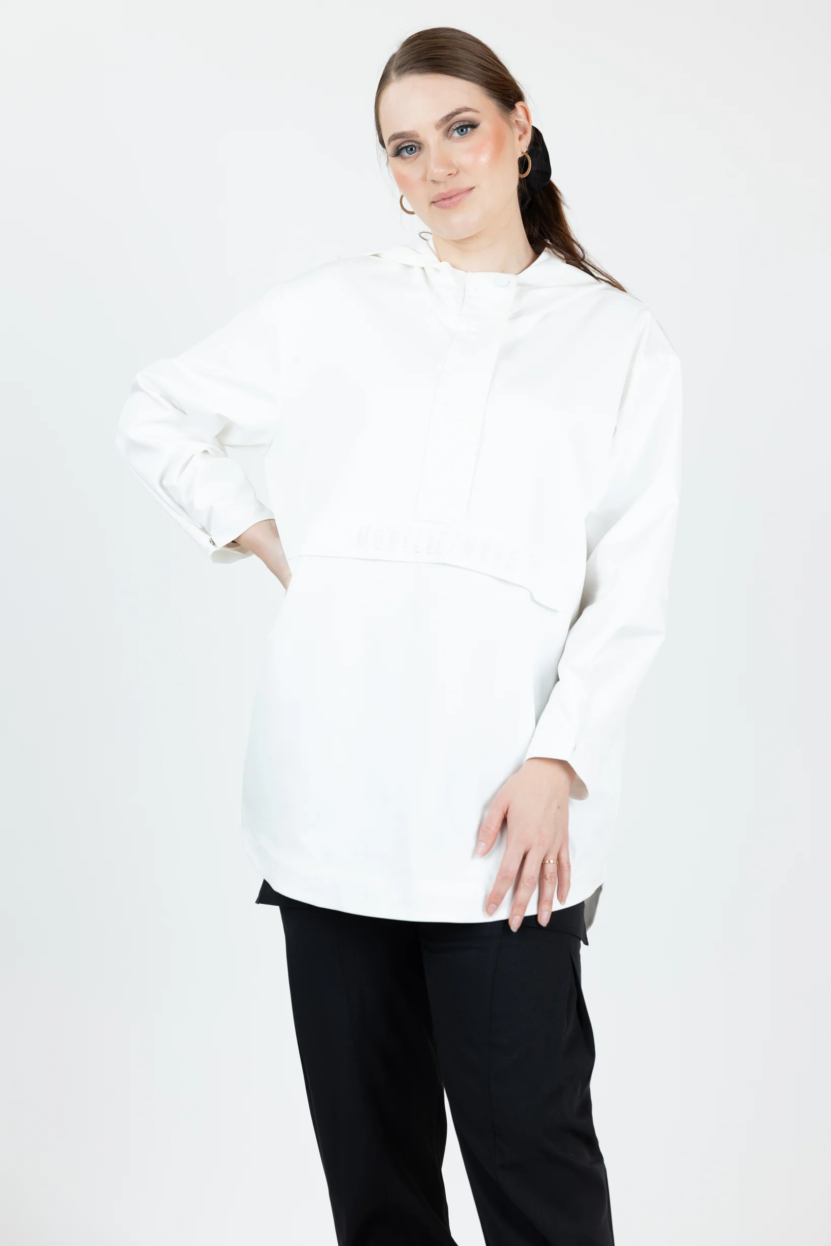 Modelle/Move Parachute Hoody - Image 6