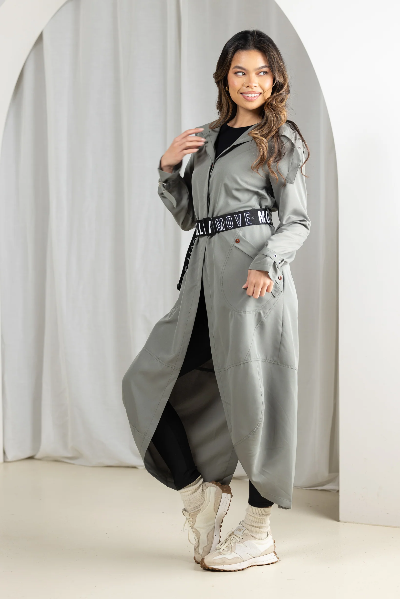 Modelle/Move Parachute Maxi Jacket - Image 13