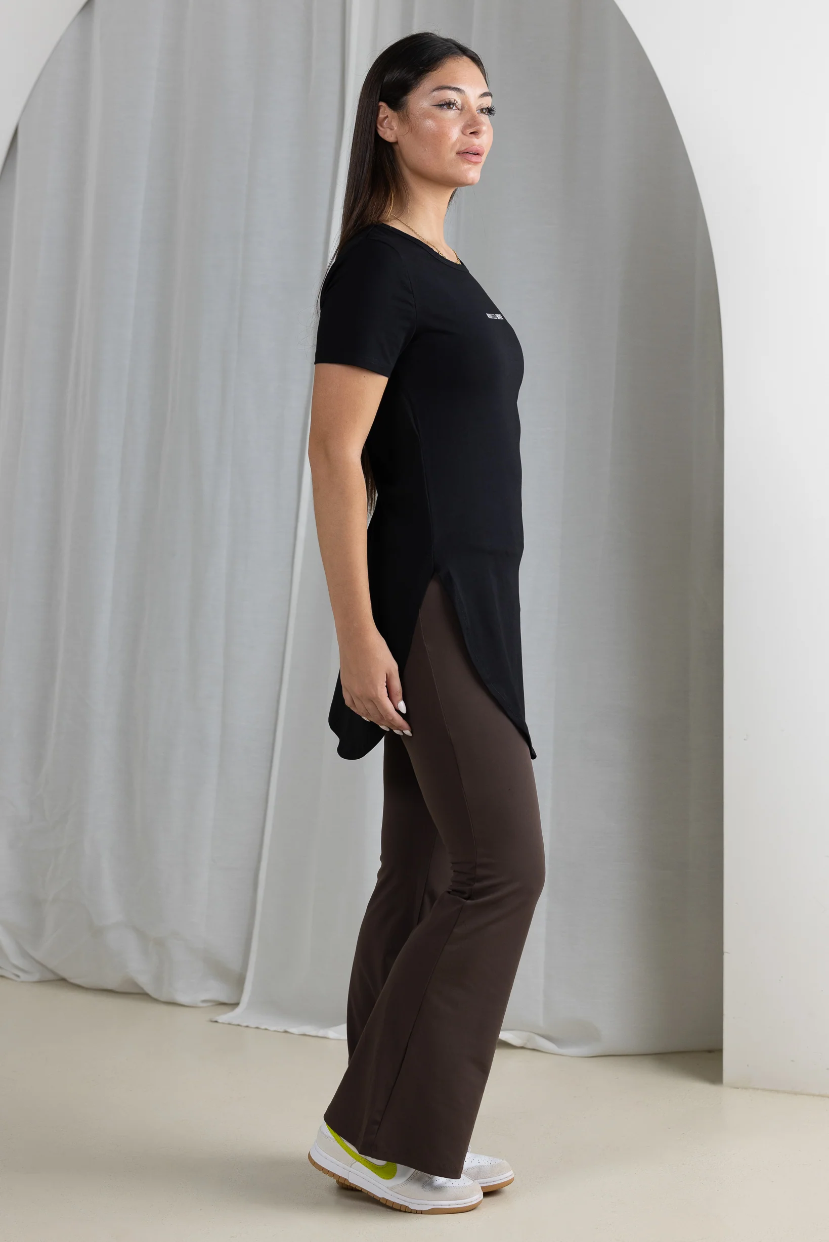 Modelle/Move Short Sleeve Loop Top - Image 3