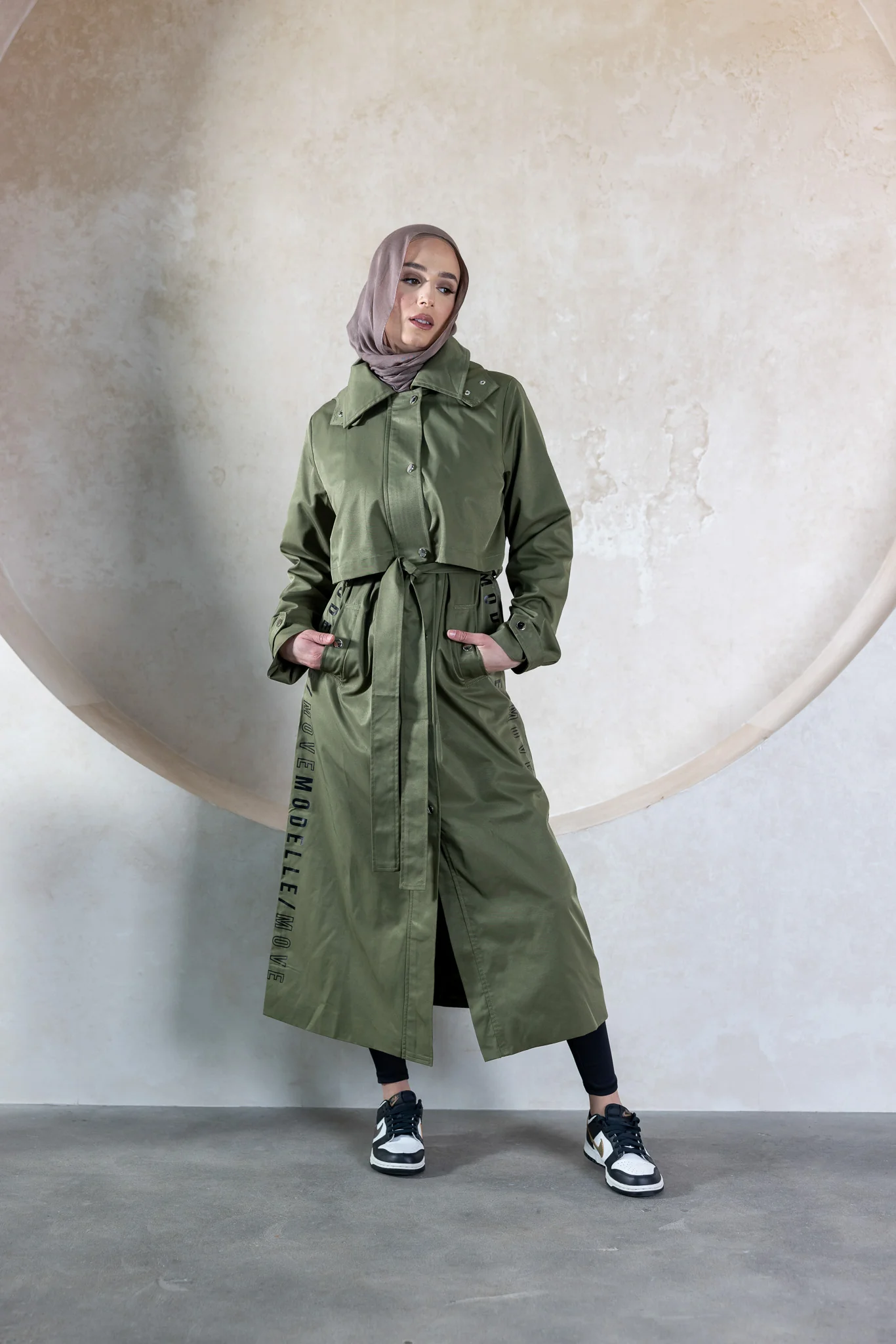 Modelle/Move Snap Button Trench - Image 5