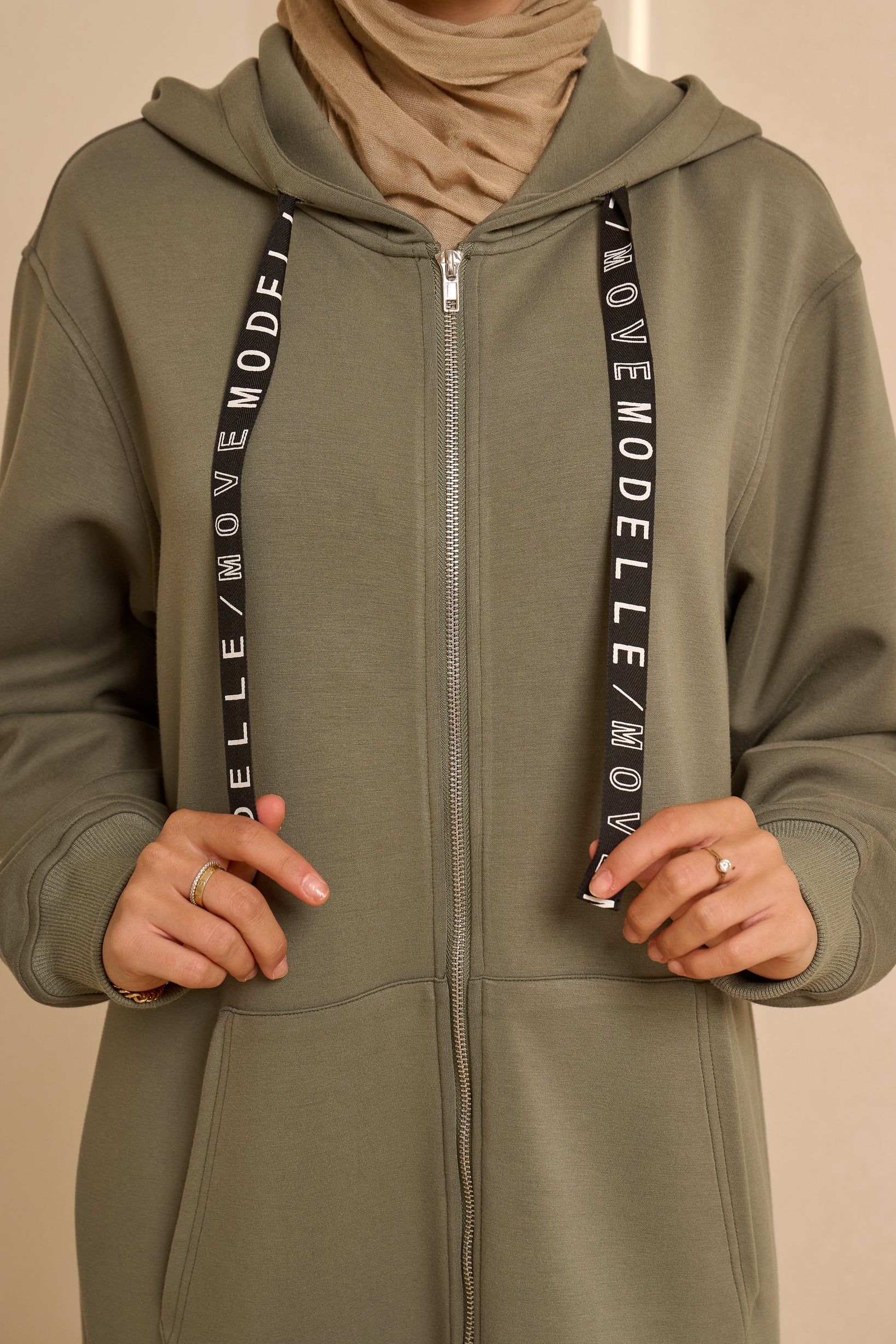 Modelle/Move Tempo Zip Maxi — ÈLAN Edit - Image 3