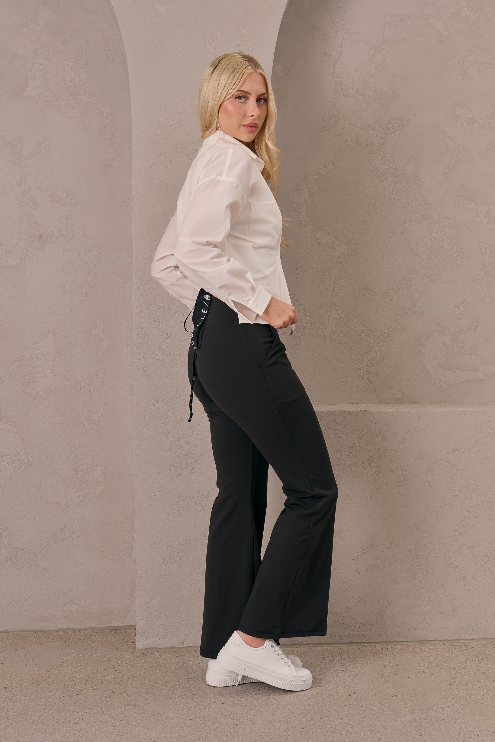 Modelle/Move Vanta Shirt - Image 3