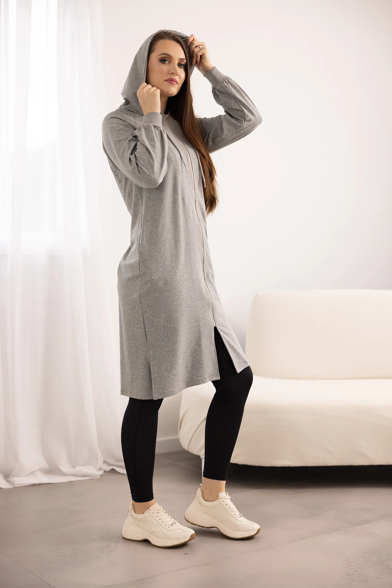 Modelle/Move Zip Hooded Jacket - Image 3