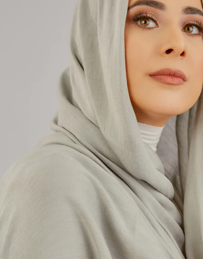 Modelle Twisted Scarves - Shades of Grey - Image 17