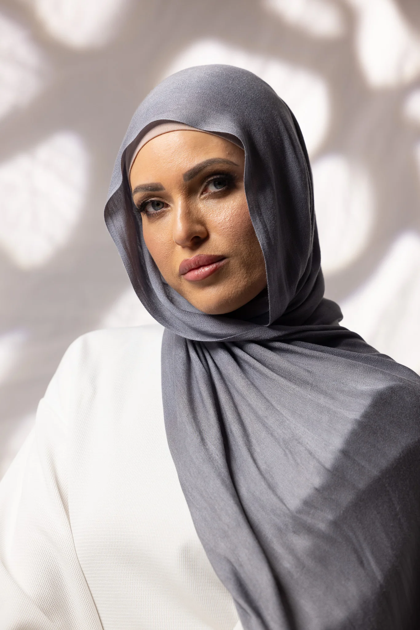 Modelle Twisted Scarves - Shades of Grey - Image 5