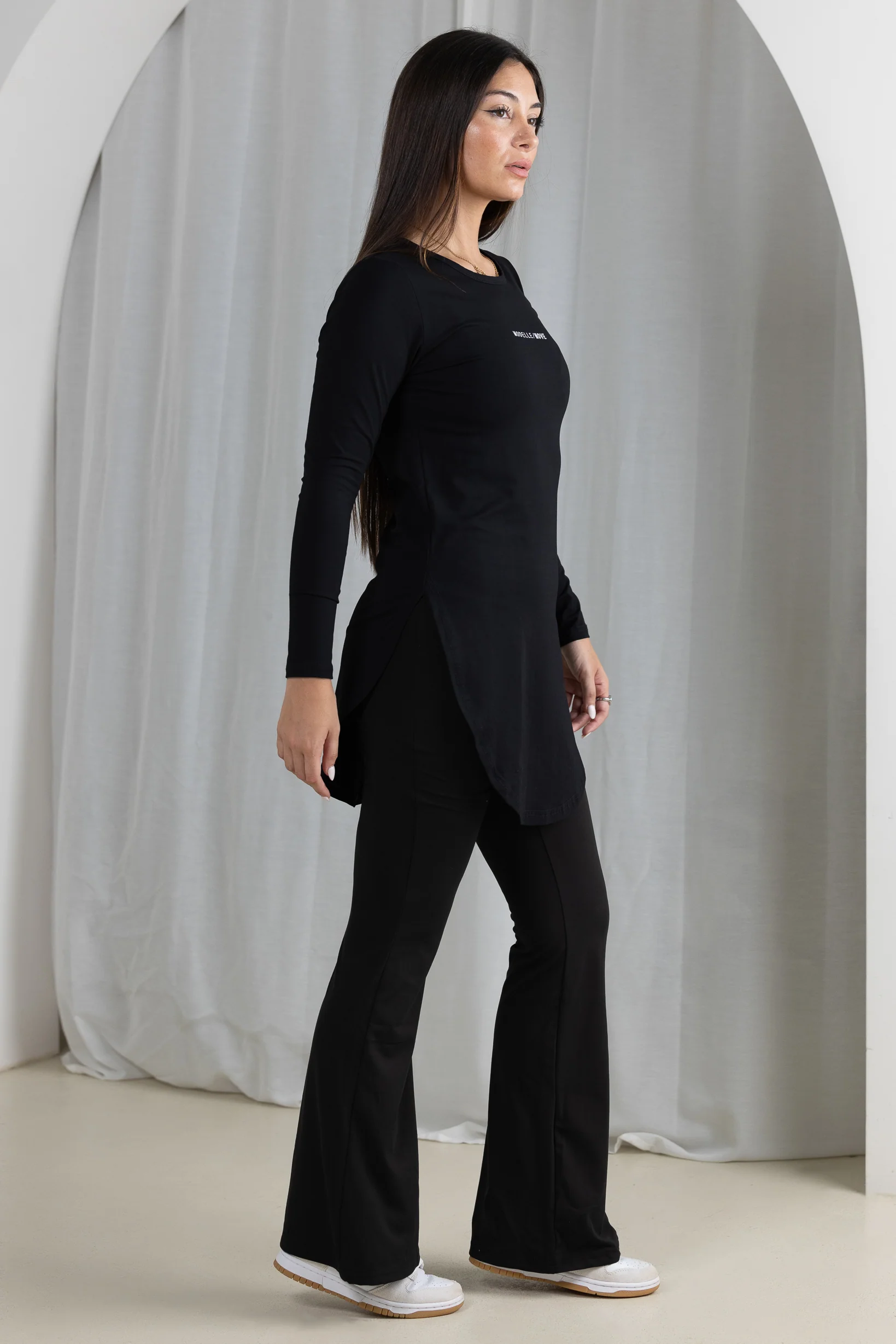Move Flare Leggings - Image 9