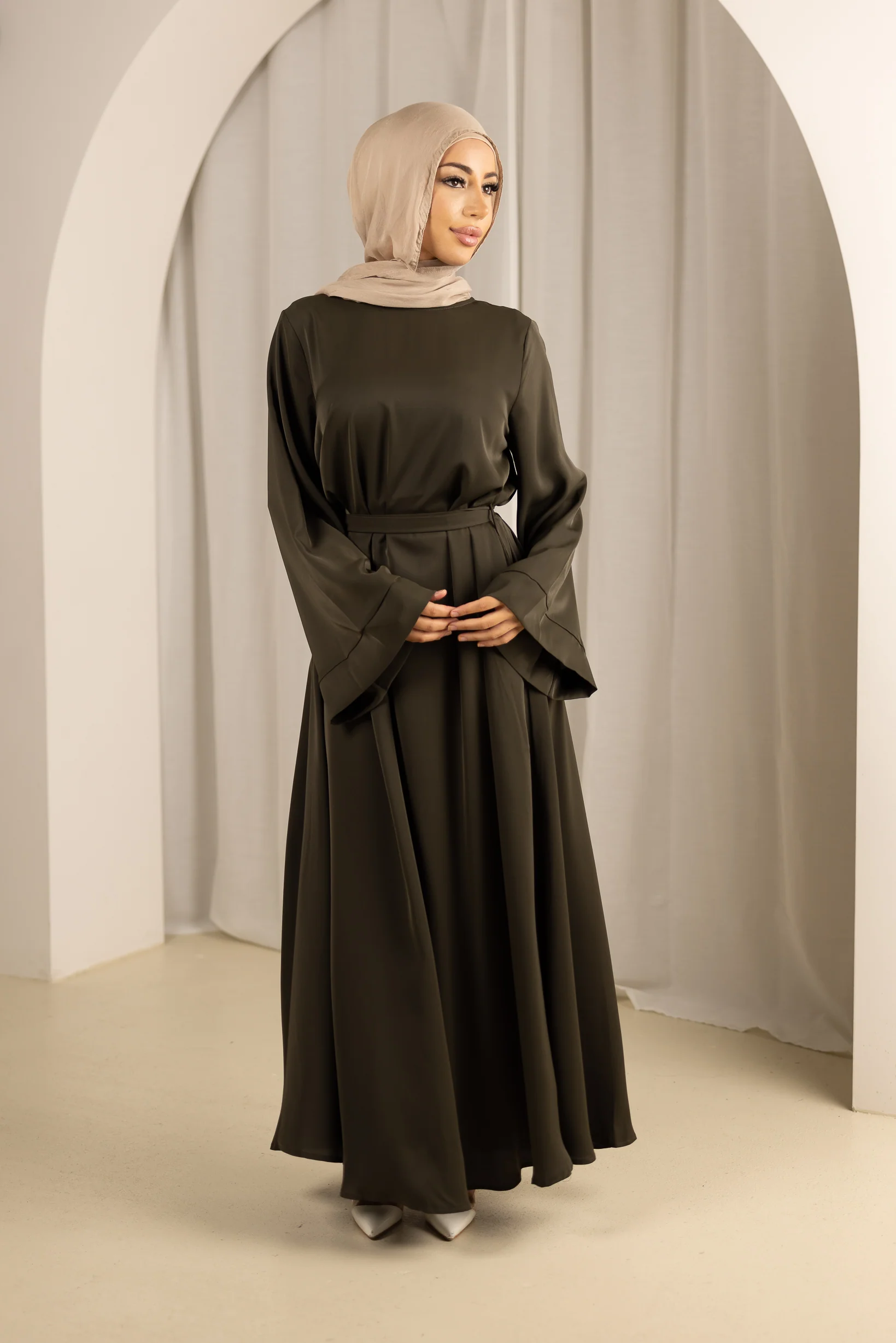 Open Sleeve Abaya - Shades of Green - Image 9