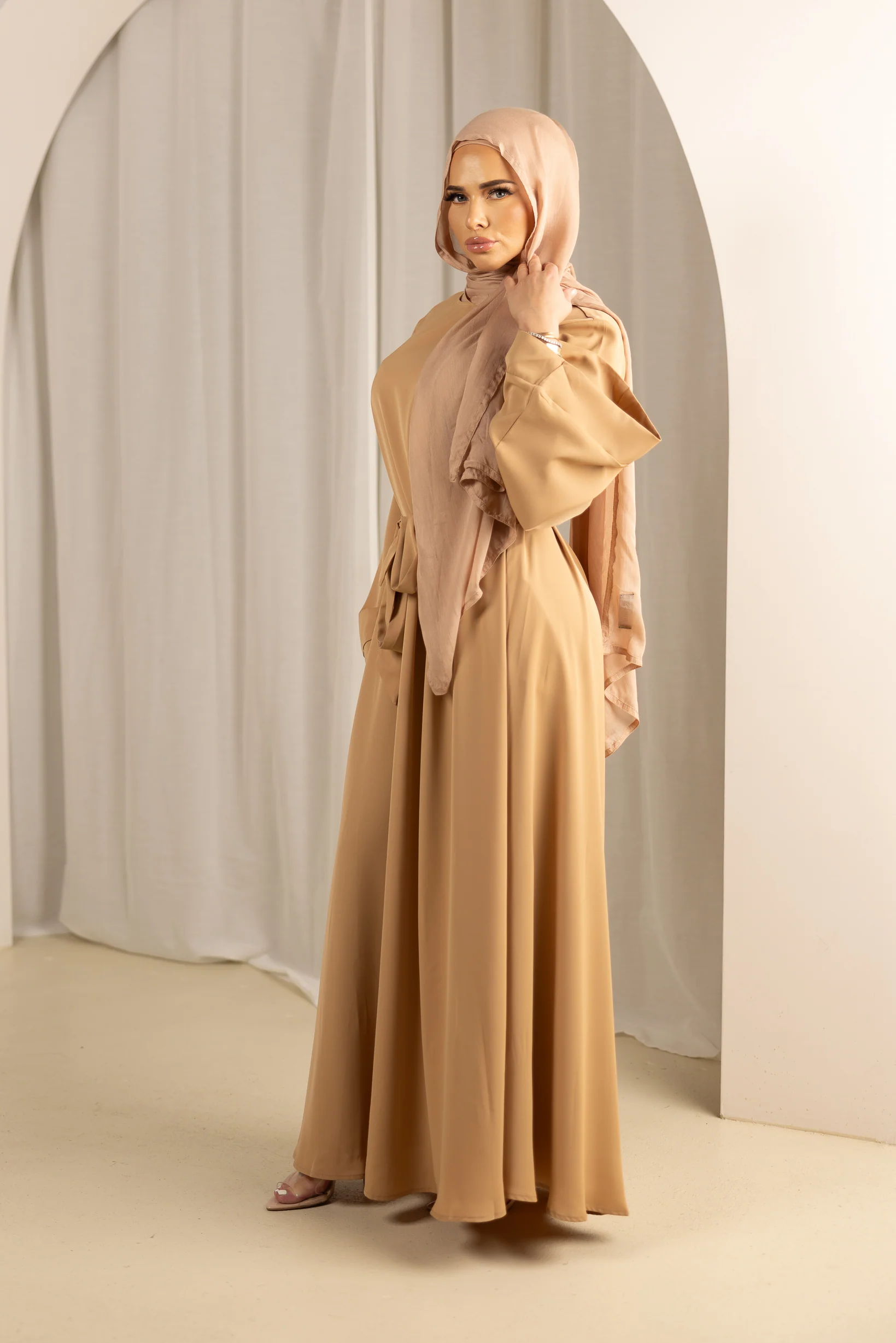 Open Sleeve Abaya - Shades of Nude - Image 11