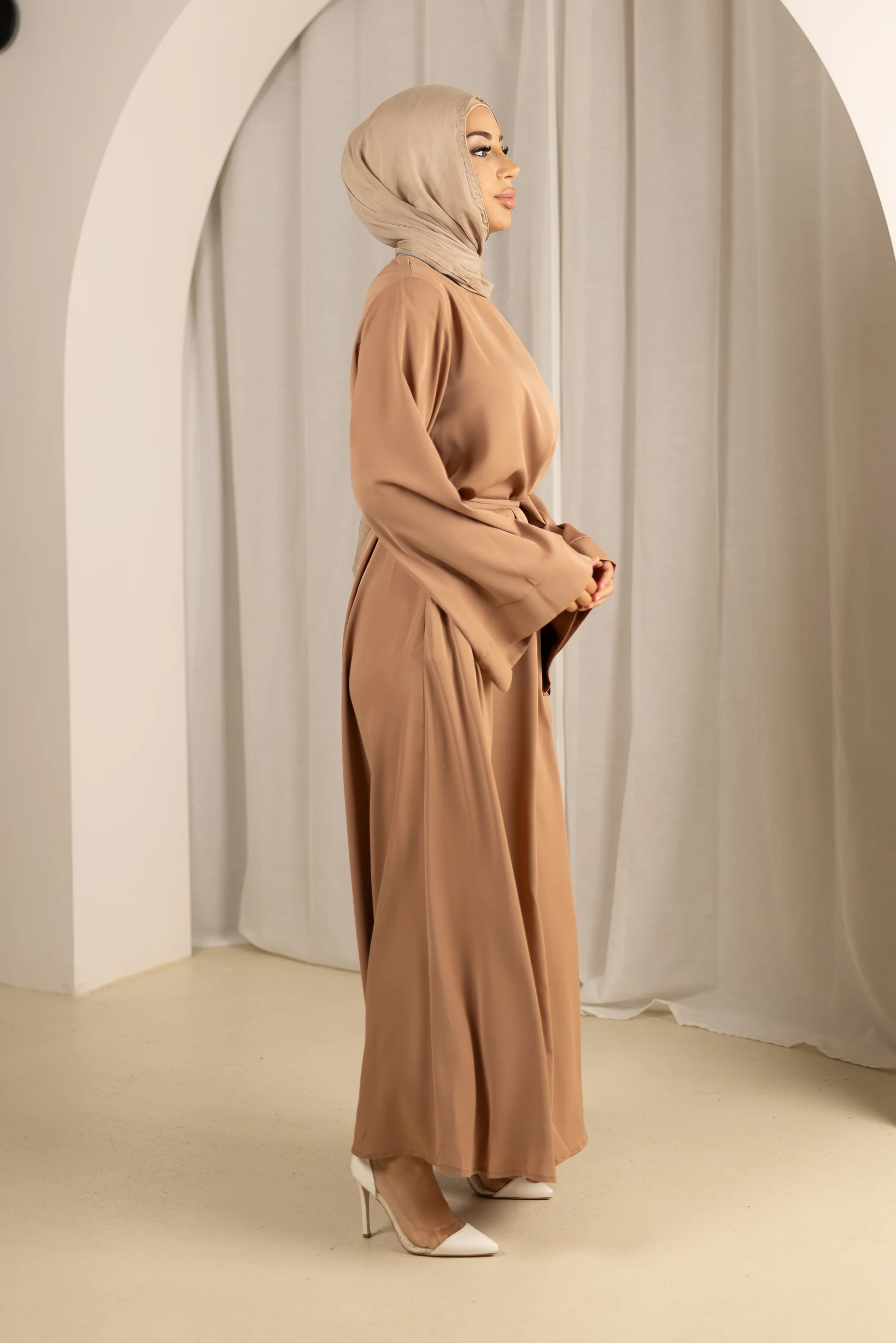 Open Sleeve Abaya - Shades of Pink - Image 10