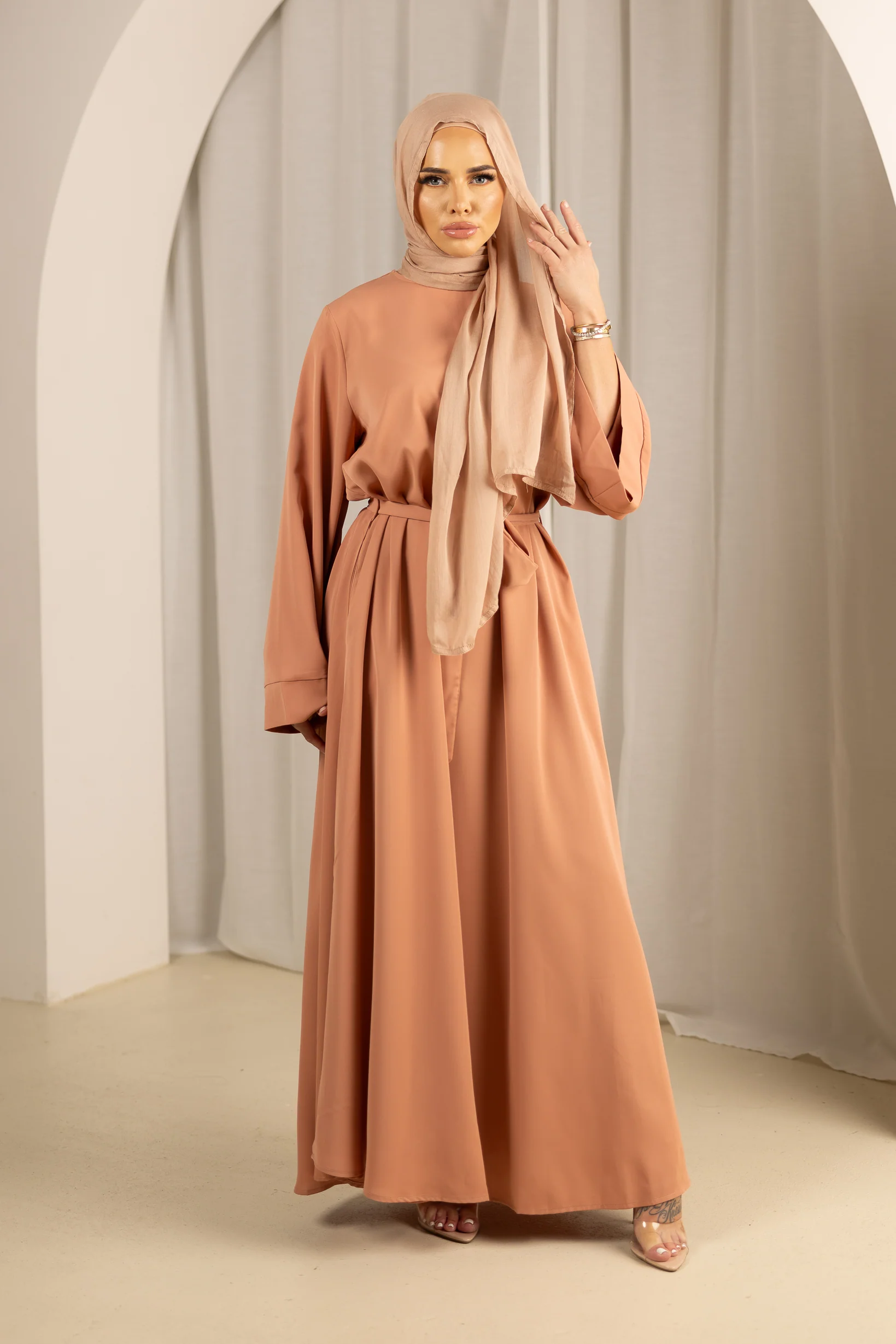 Open Sleeve Abaya - Shades of Pink - Image 3