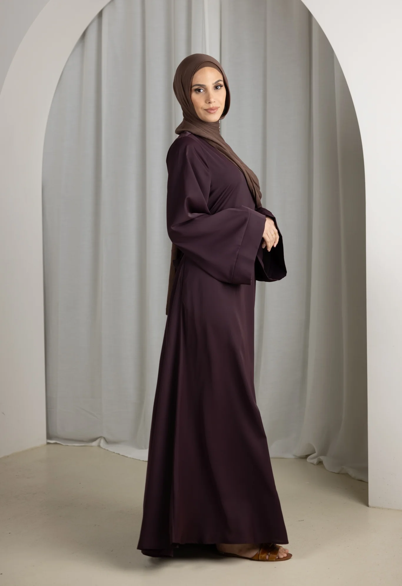 Open Sleeve Abaya - Shades of Purple - Image 3