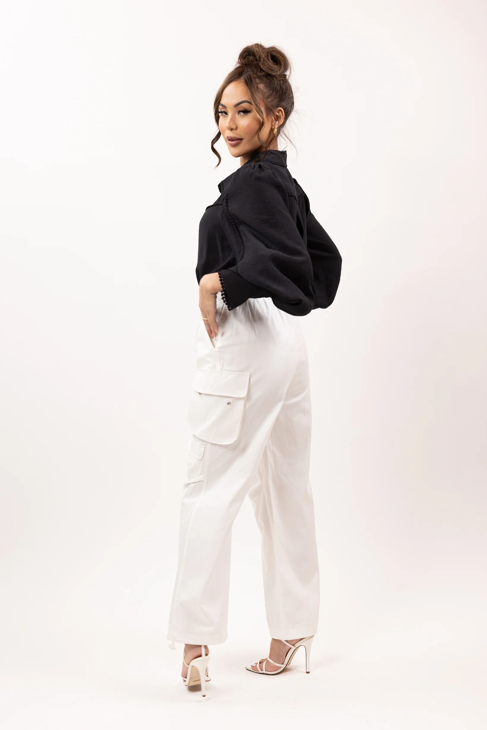 Oulara Cargo Pants - Image 5