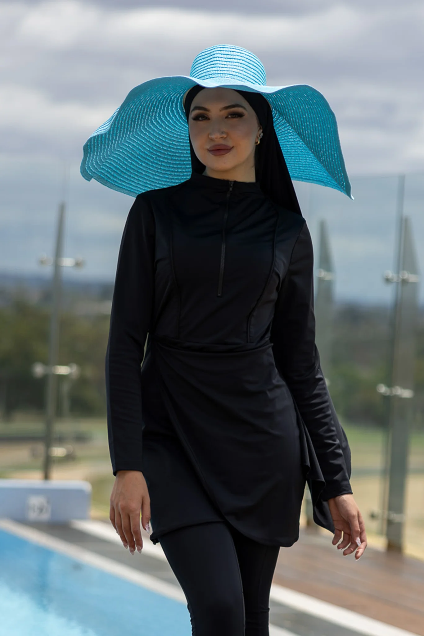 Oversized Sun Hat - Image 3