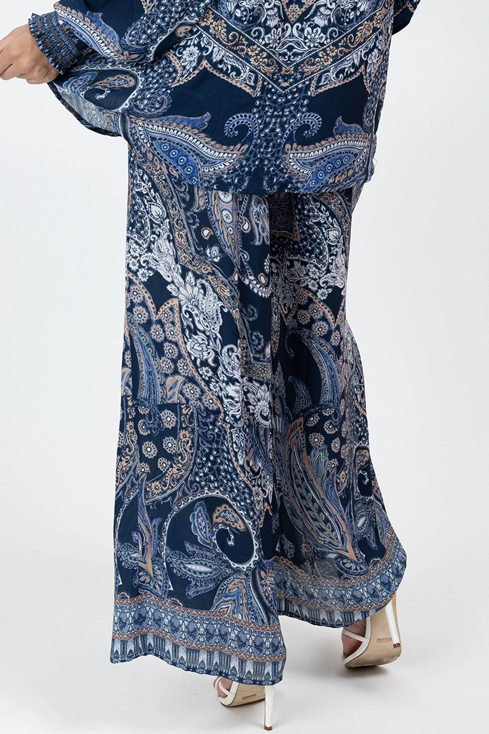 Queen Bee Beaded Pants - Image 10