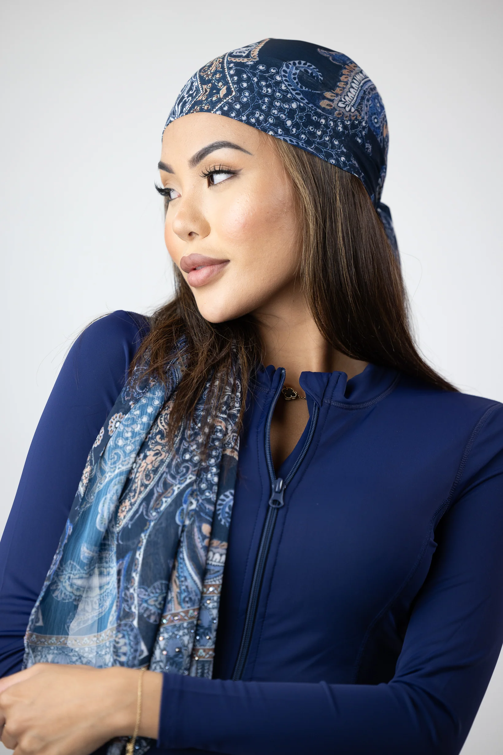 Queen Bee Beaded Shawl - Image 7