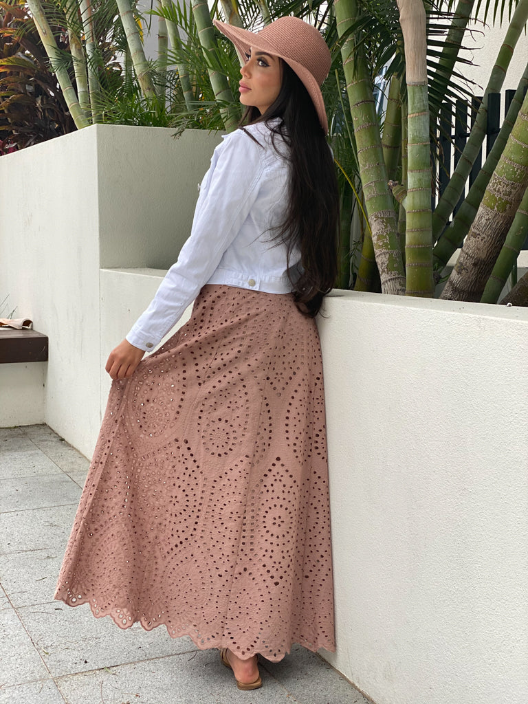 Reem Lace Skirt - Image 11