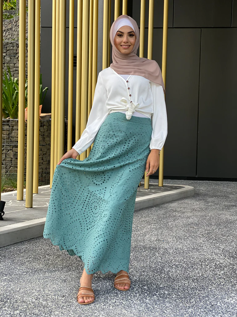 Reem Lace Skirt - Image 21