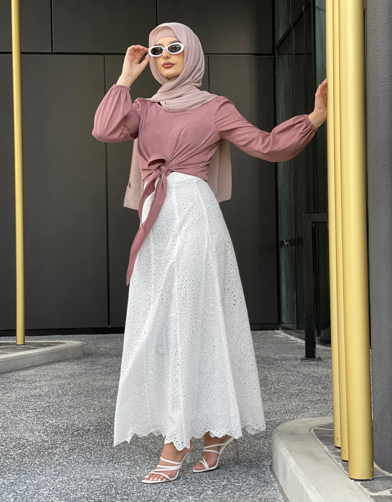 Reem Lace Skirt - Image 6