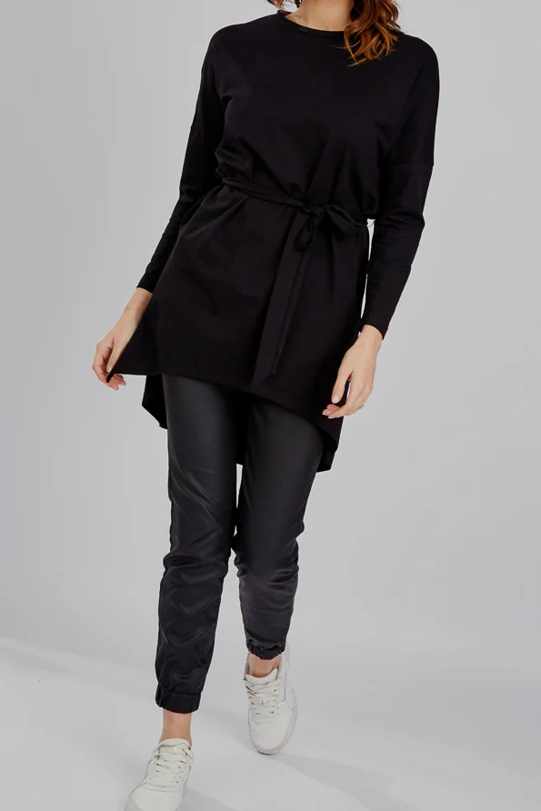 Relaxed Scoop Hem Top - Image 9