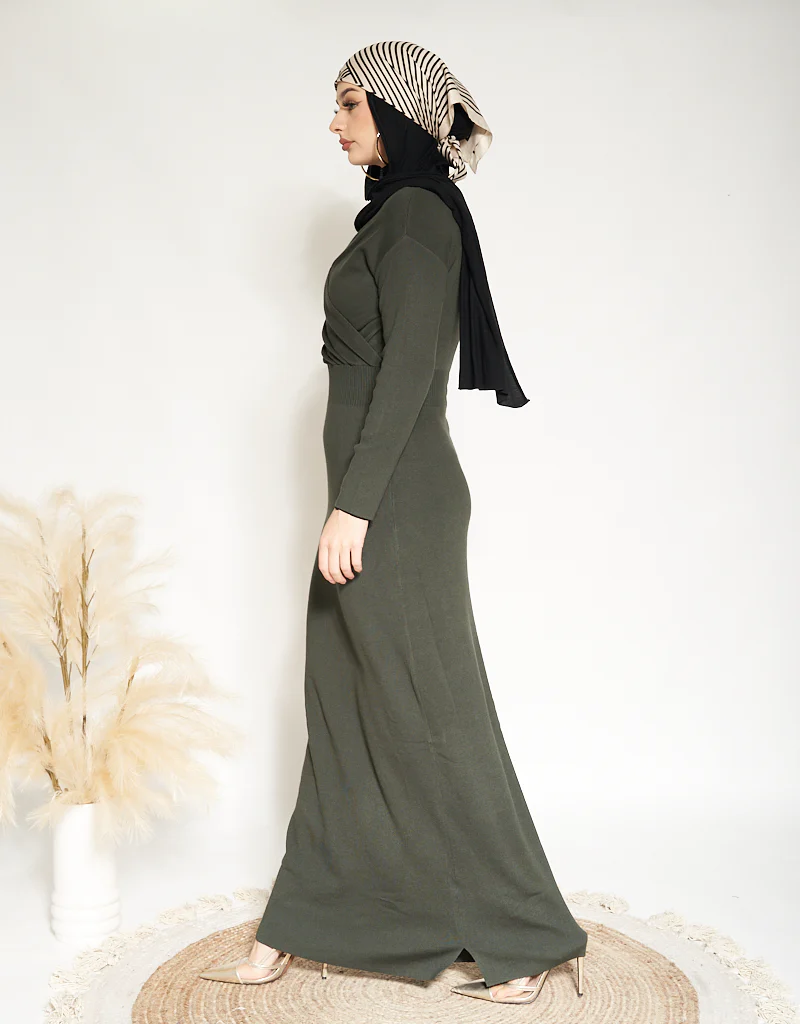 Roojed Waist Knit Dress - Image 5
