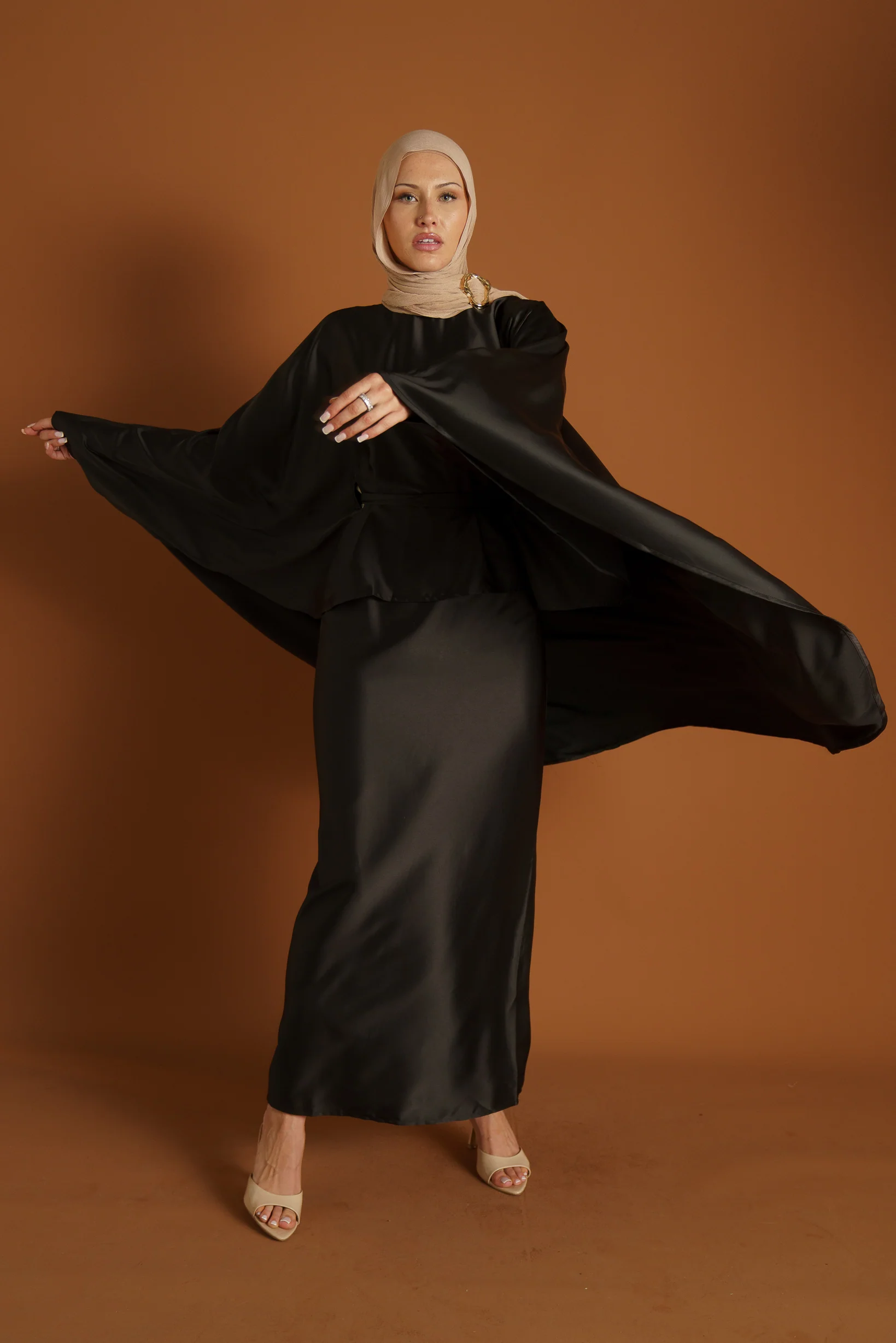 Runway Deema Set - Image 5