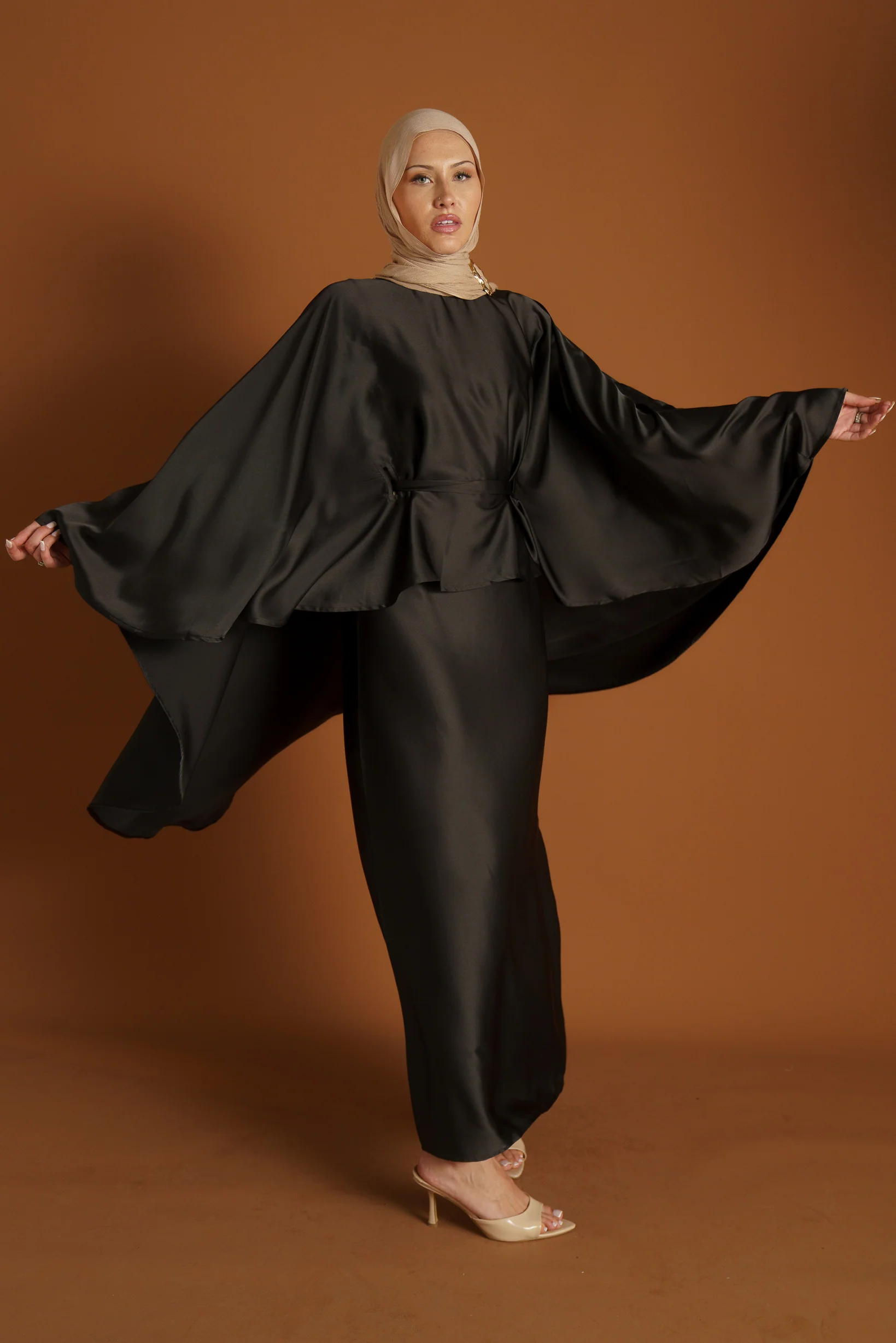 Runway Deema Set - Image 8