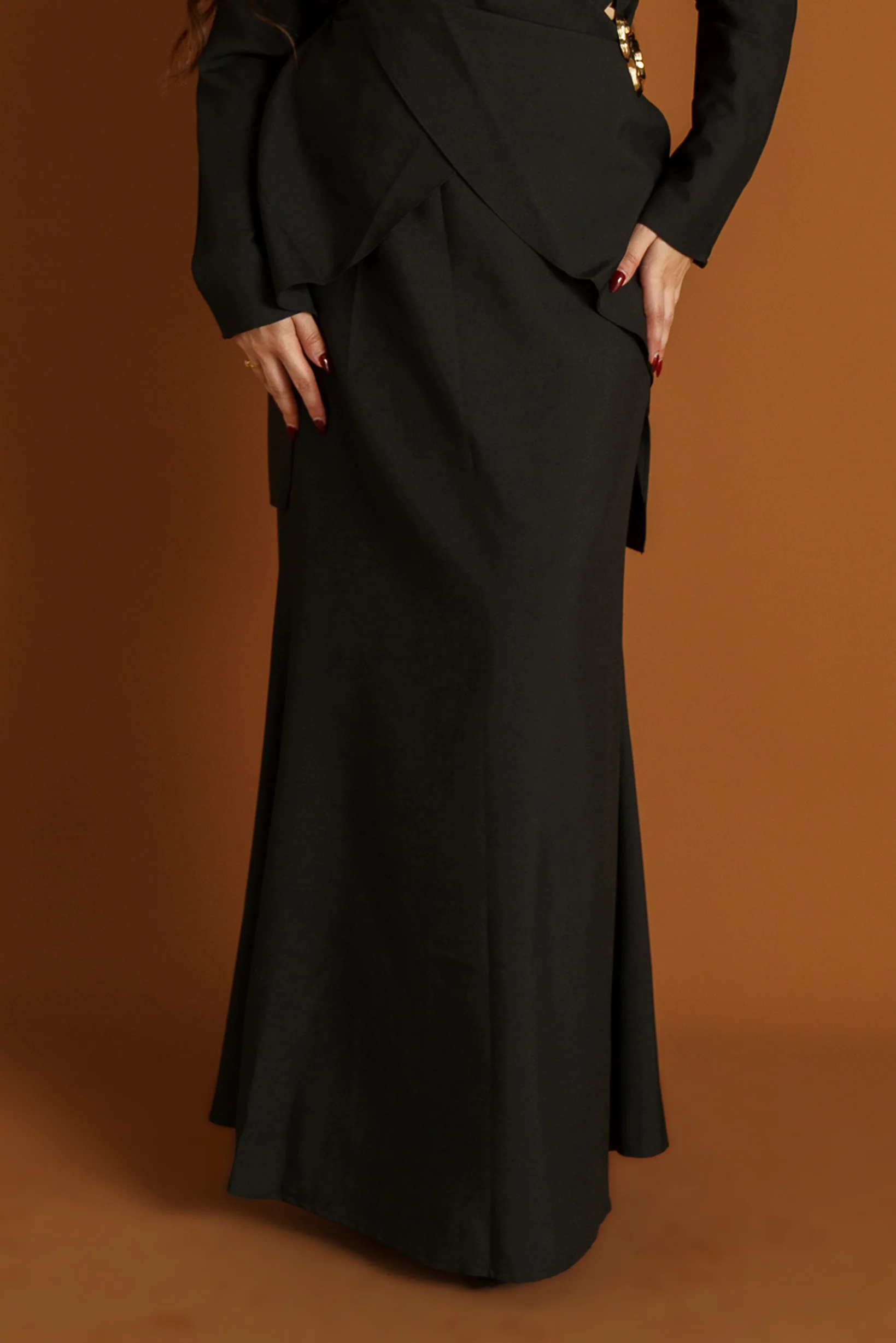 Runway Naila Black Bundle - Image 5