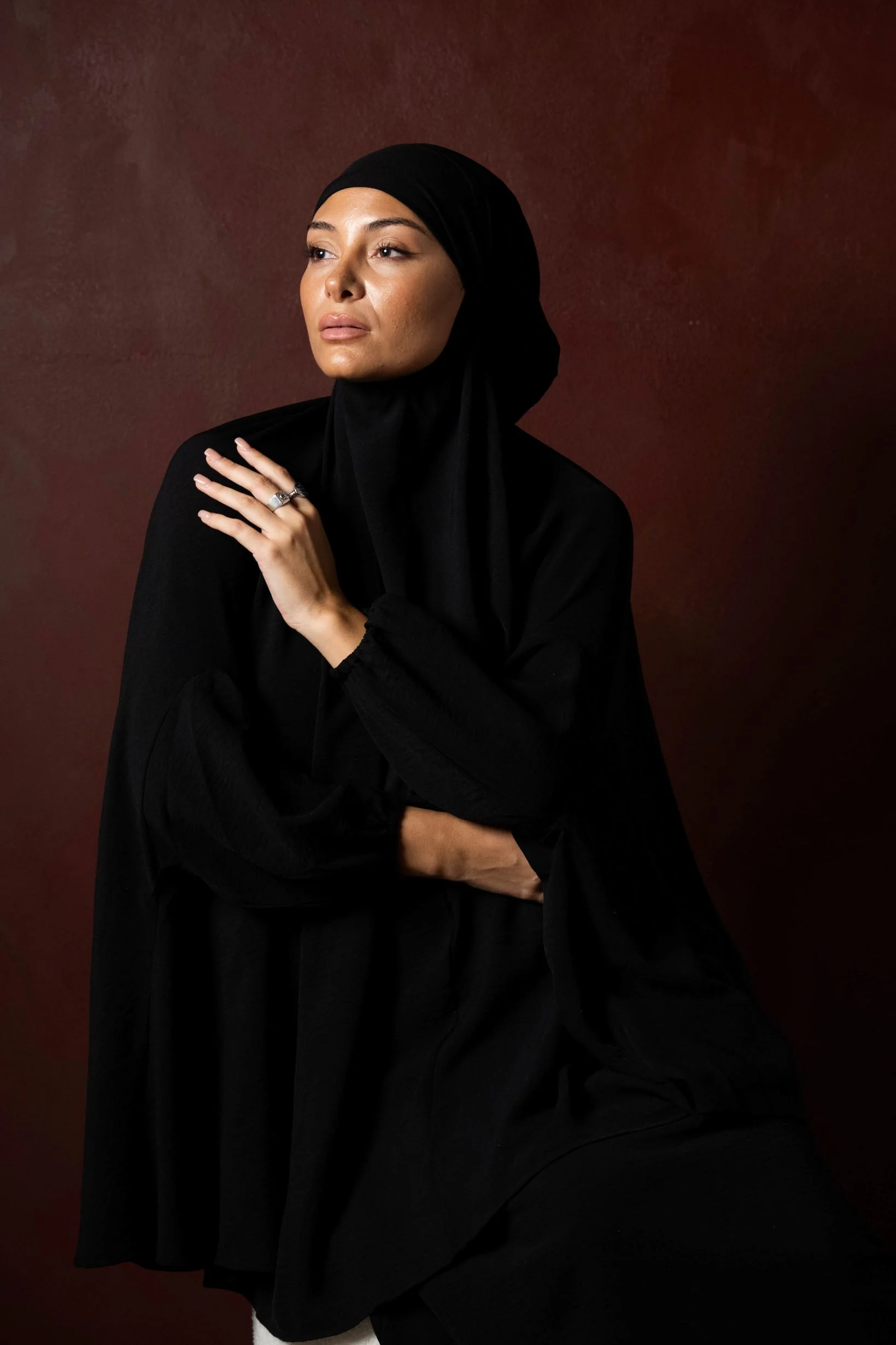 Runway Roya Prayer Set - Image 2
