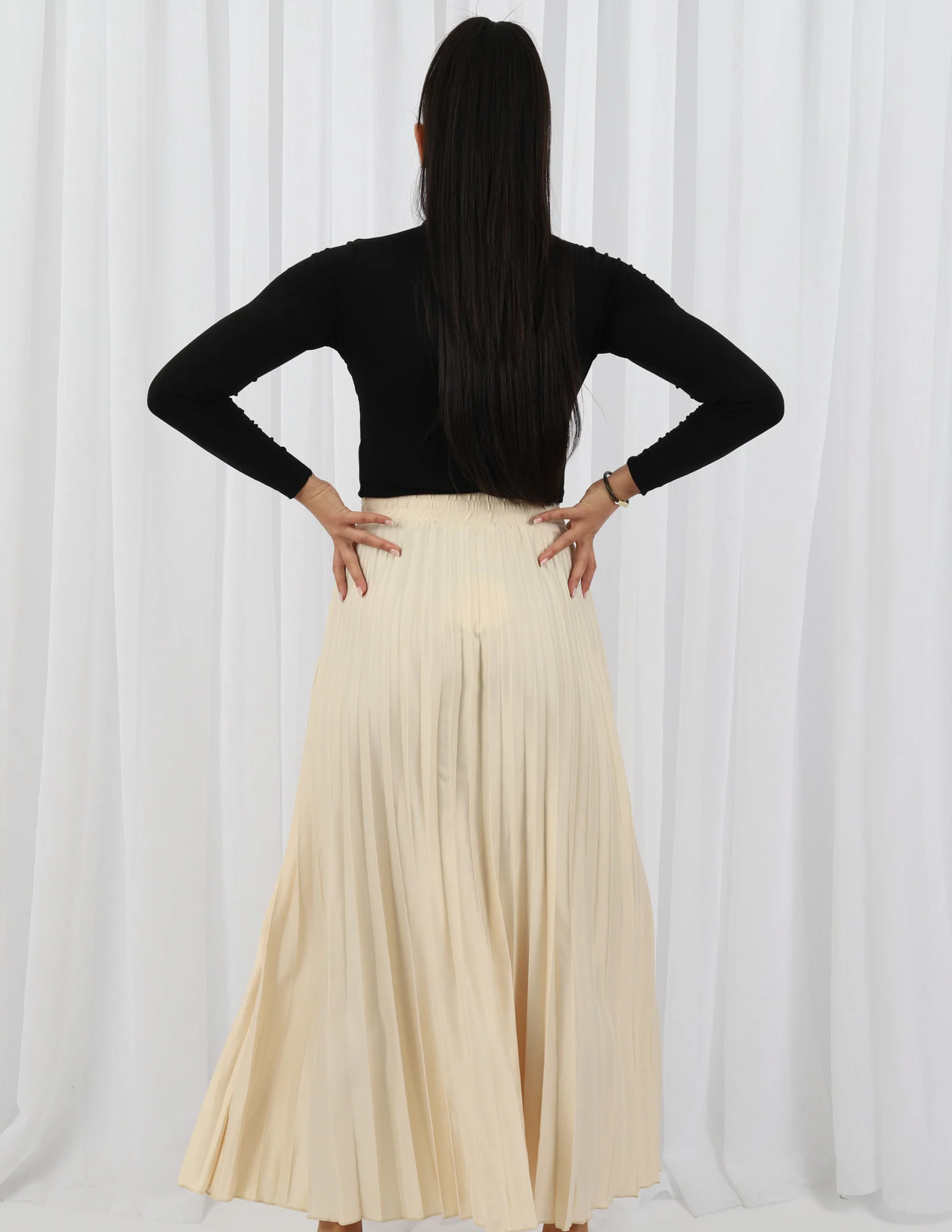Satin Pleated Skirt - Image 10