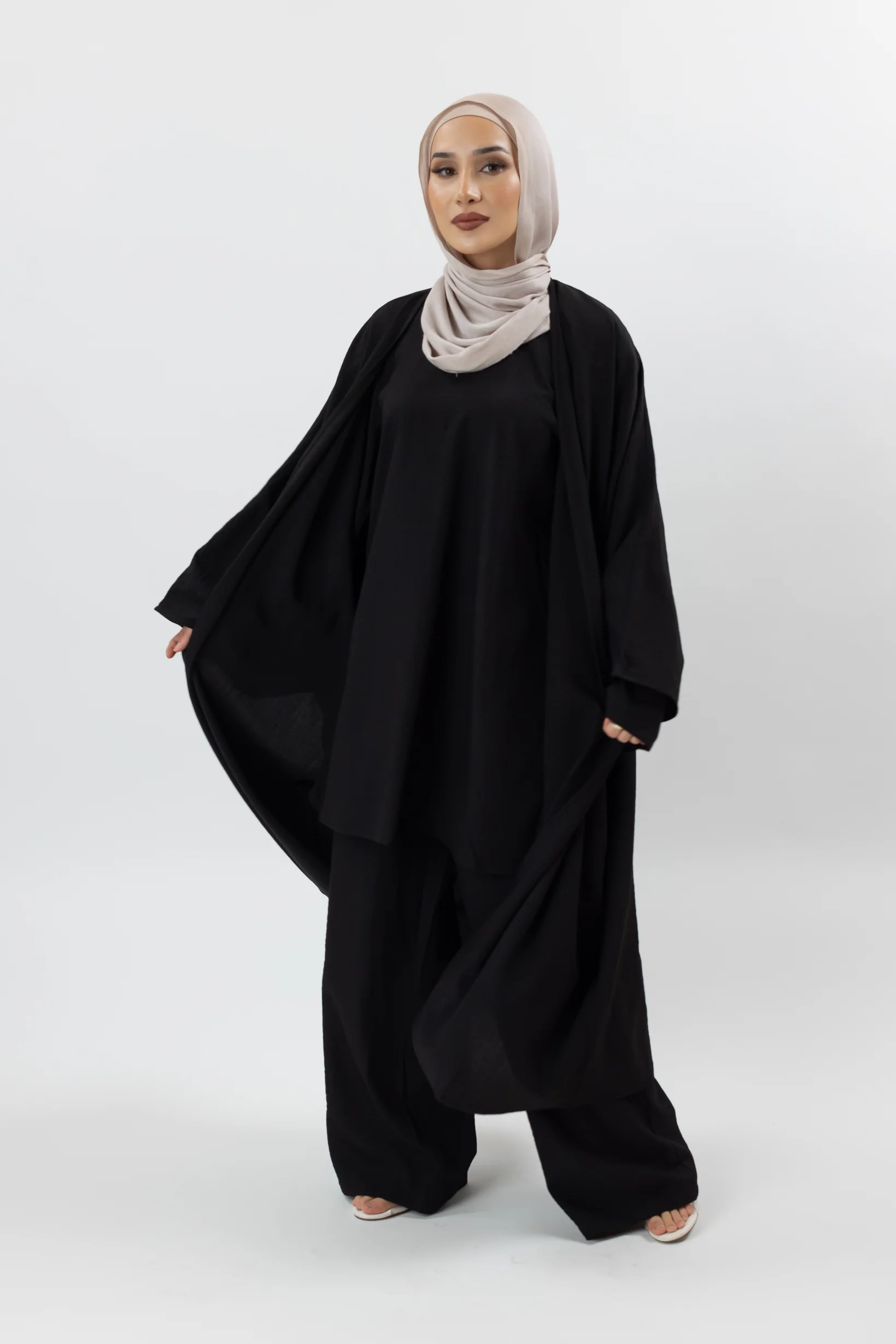 Seri Three Pc Set - Image 15