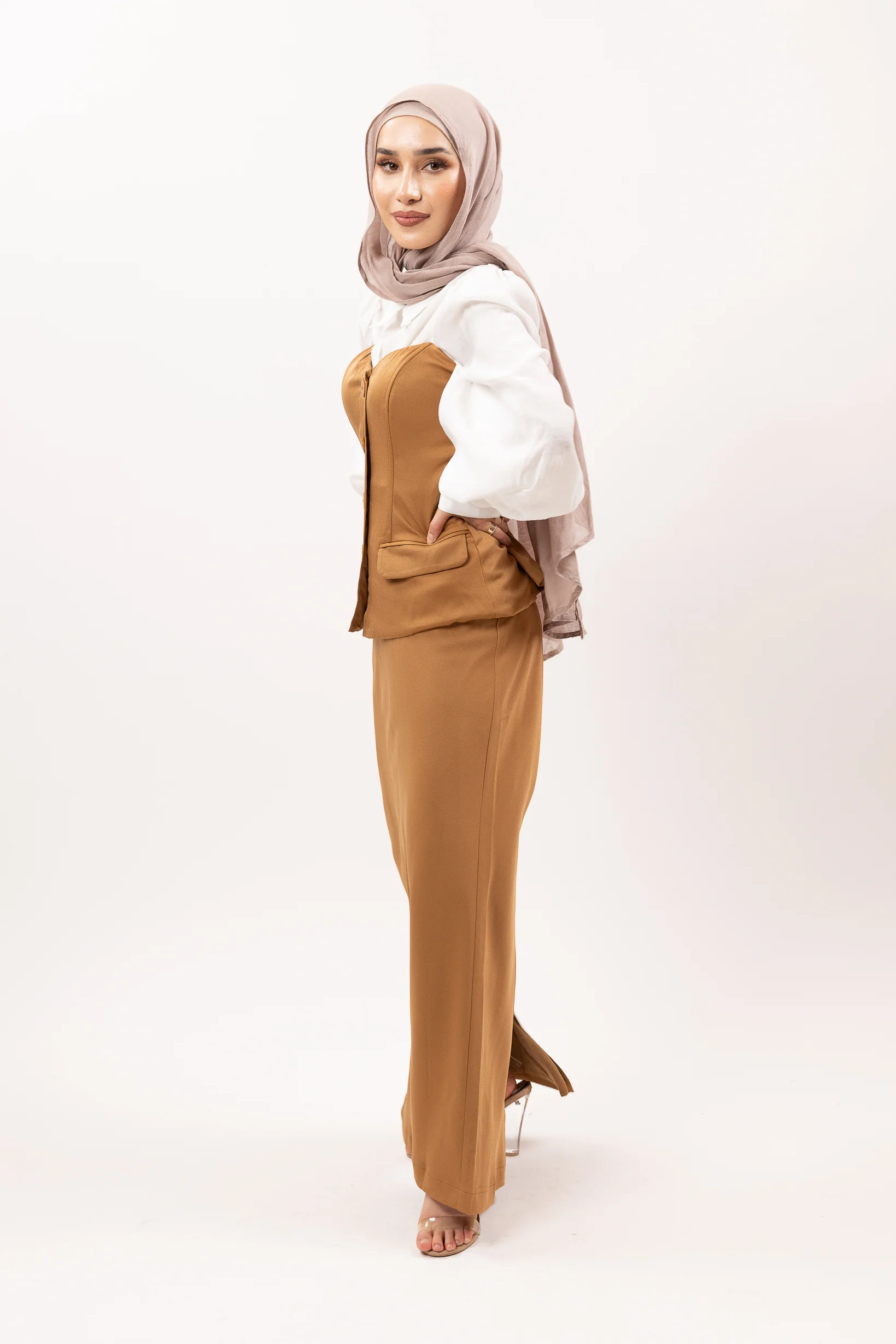 Shanay Bustier - Image 3