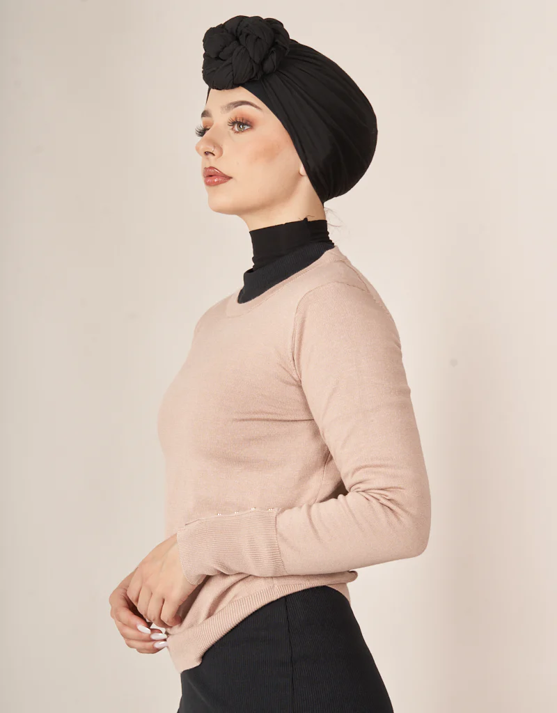 Shira Short Knit Top - Image 16