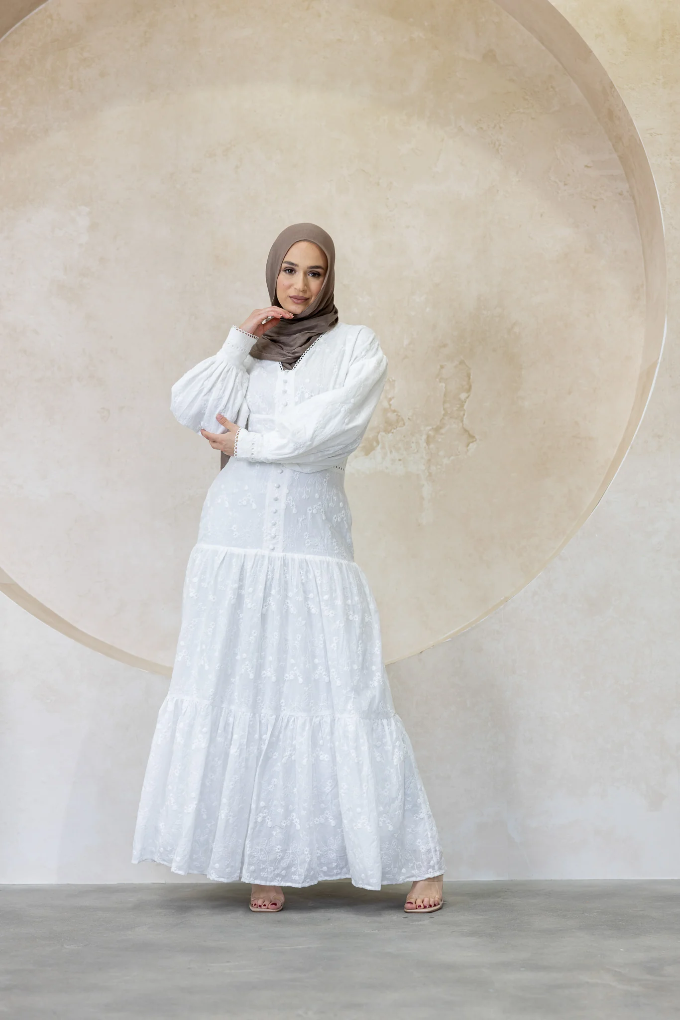 The Crescent Liora Lace Detailed Dress - Image 4