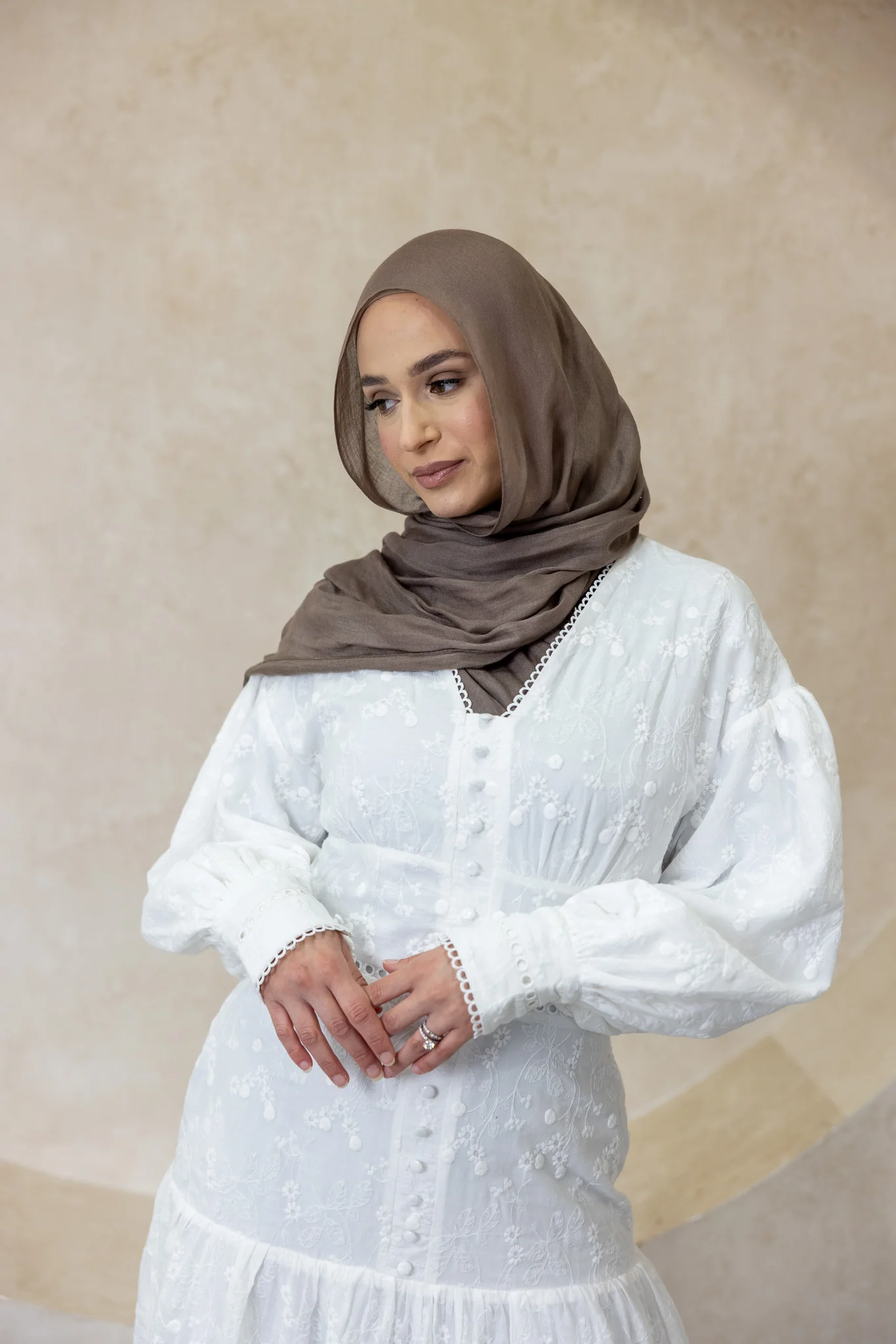 The Crescent Liora Lace Detailed Dress - Image 8