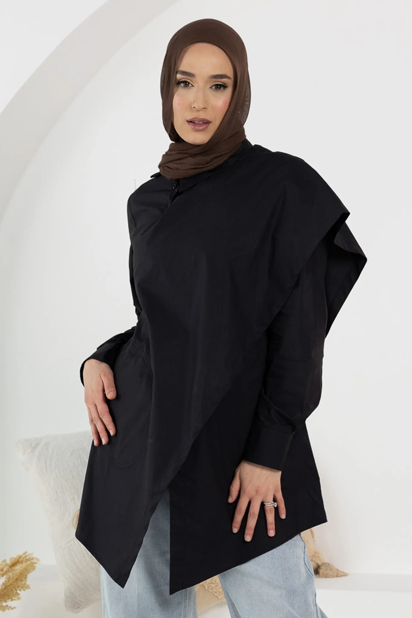 The Crescent Reba Detailed Shirt