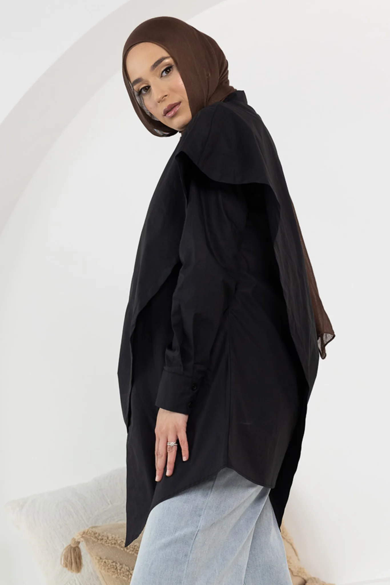 The Crescent Reba Detailed Shirt - Image 4