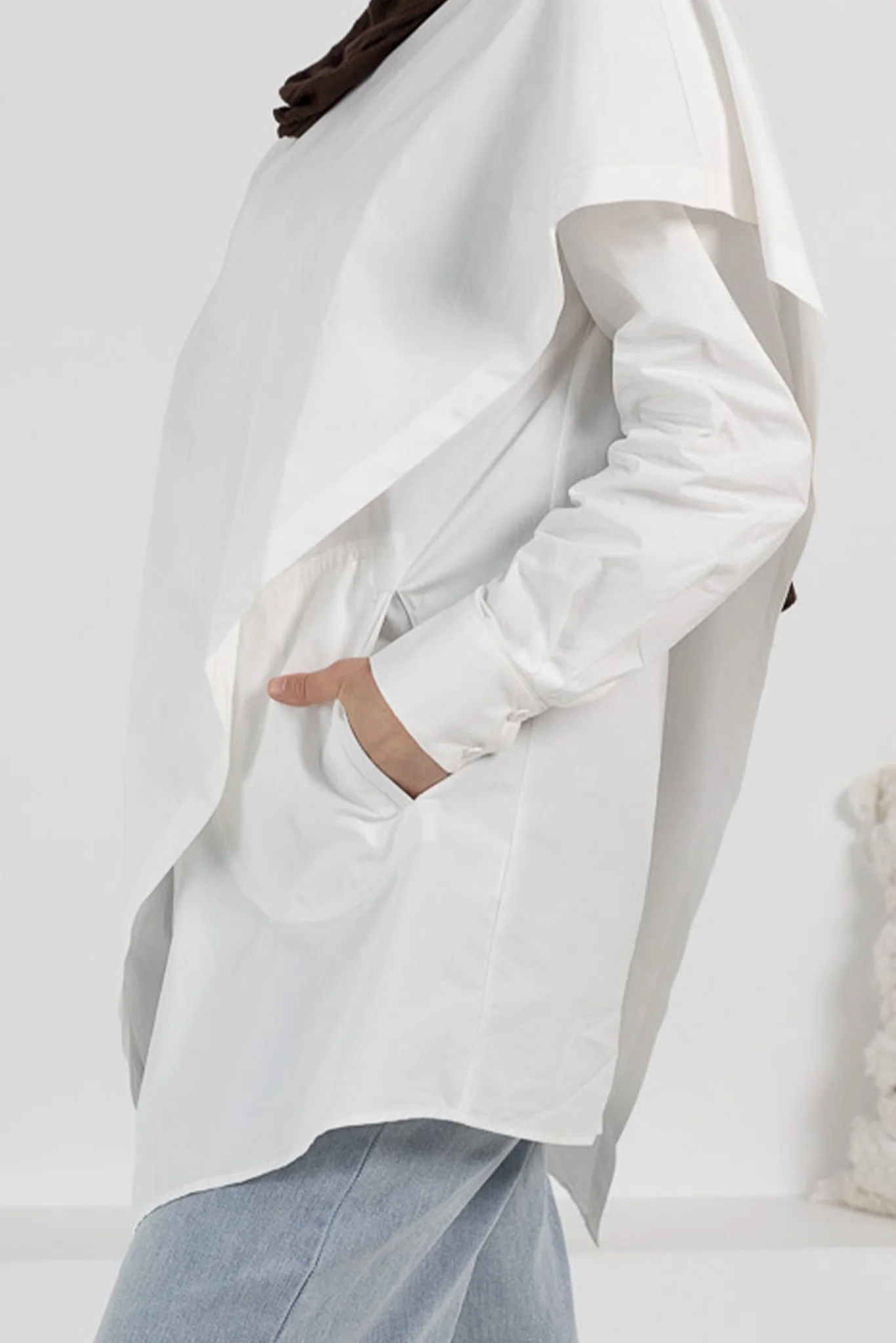 The Crescent Reba Detailed Shirt - Image 7